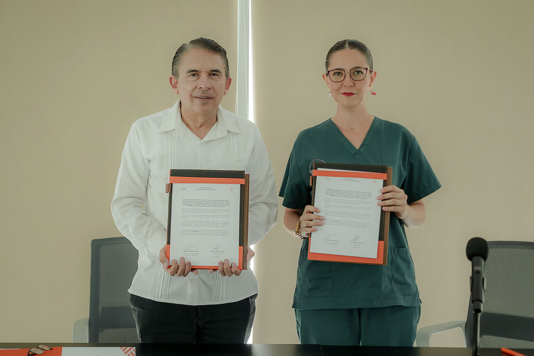 9 / 14 - Firma de Convenio con GESTÁLTICA, Centro de Atención Psicológica y Capacitación