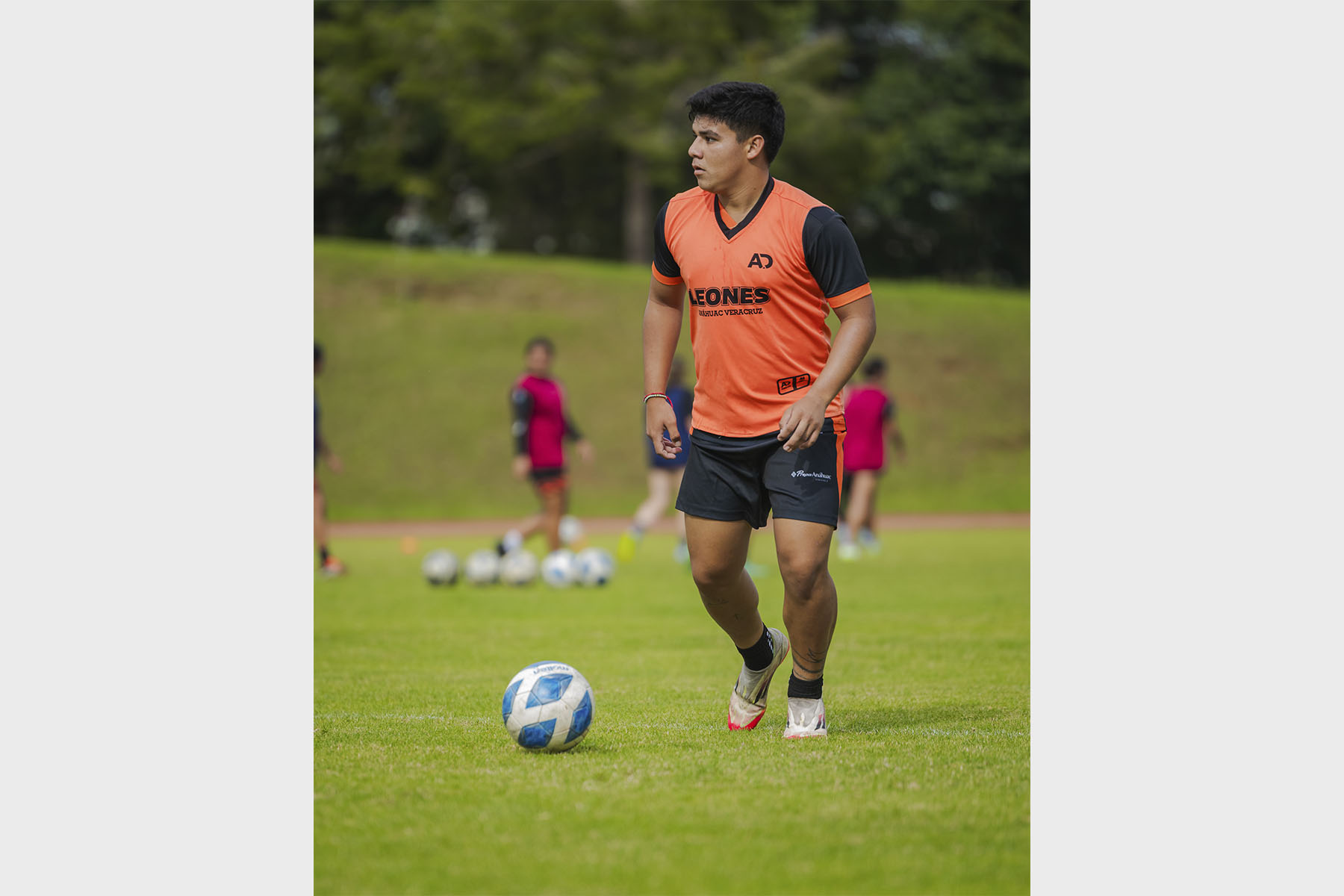 5 / 7 - Leones Confirma su Debut en la Conferencia Nacional de Fútbol Soccer