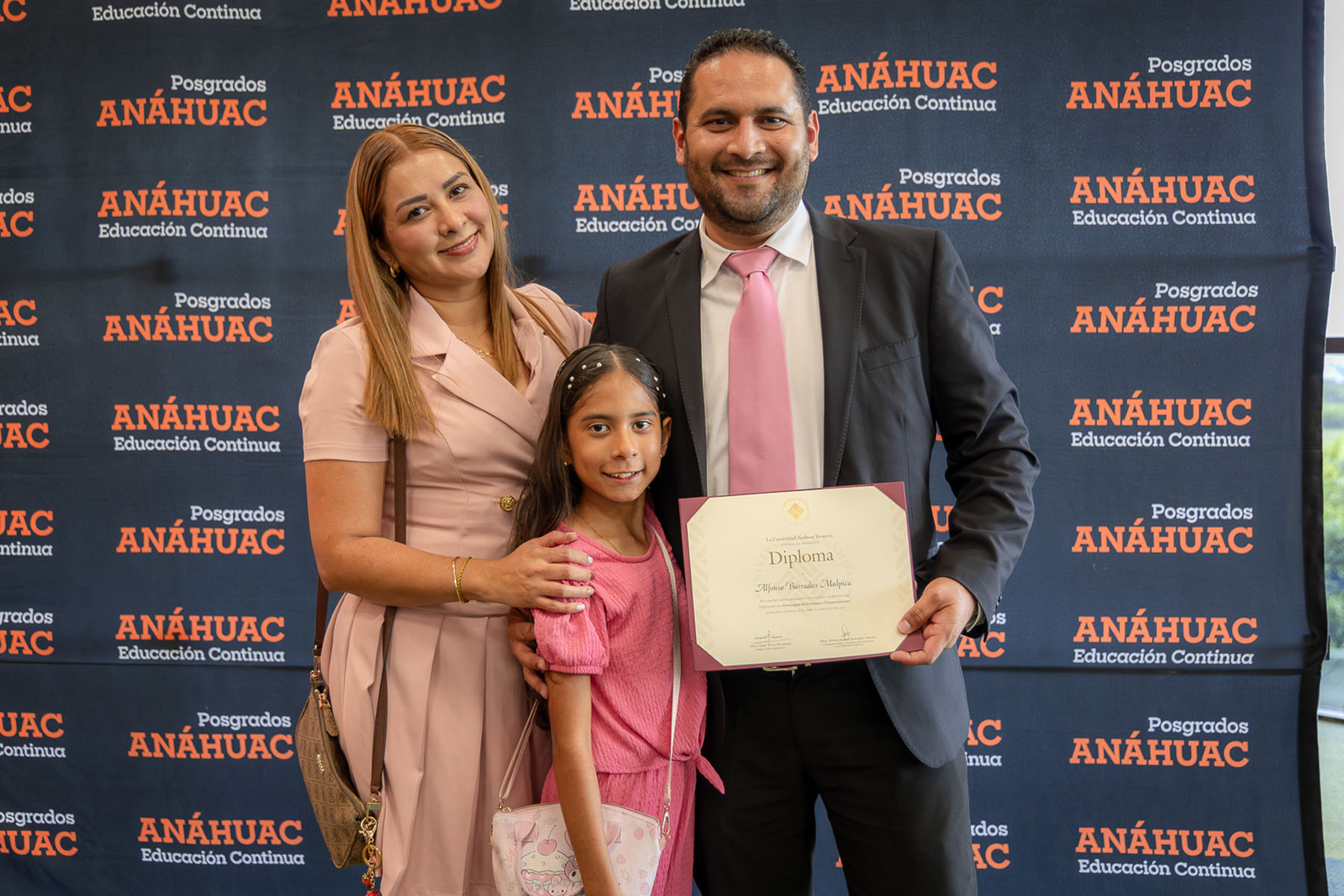 37 / 60 - Clausura del Diplomado en Estrategias de Inversión y Financiamiento