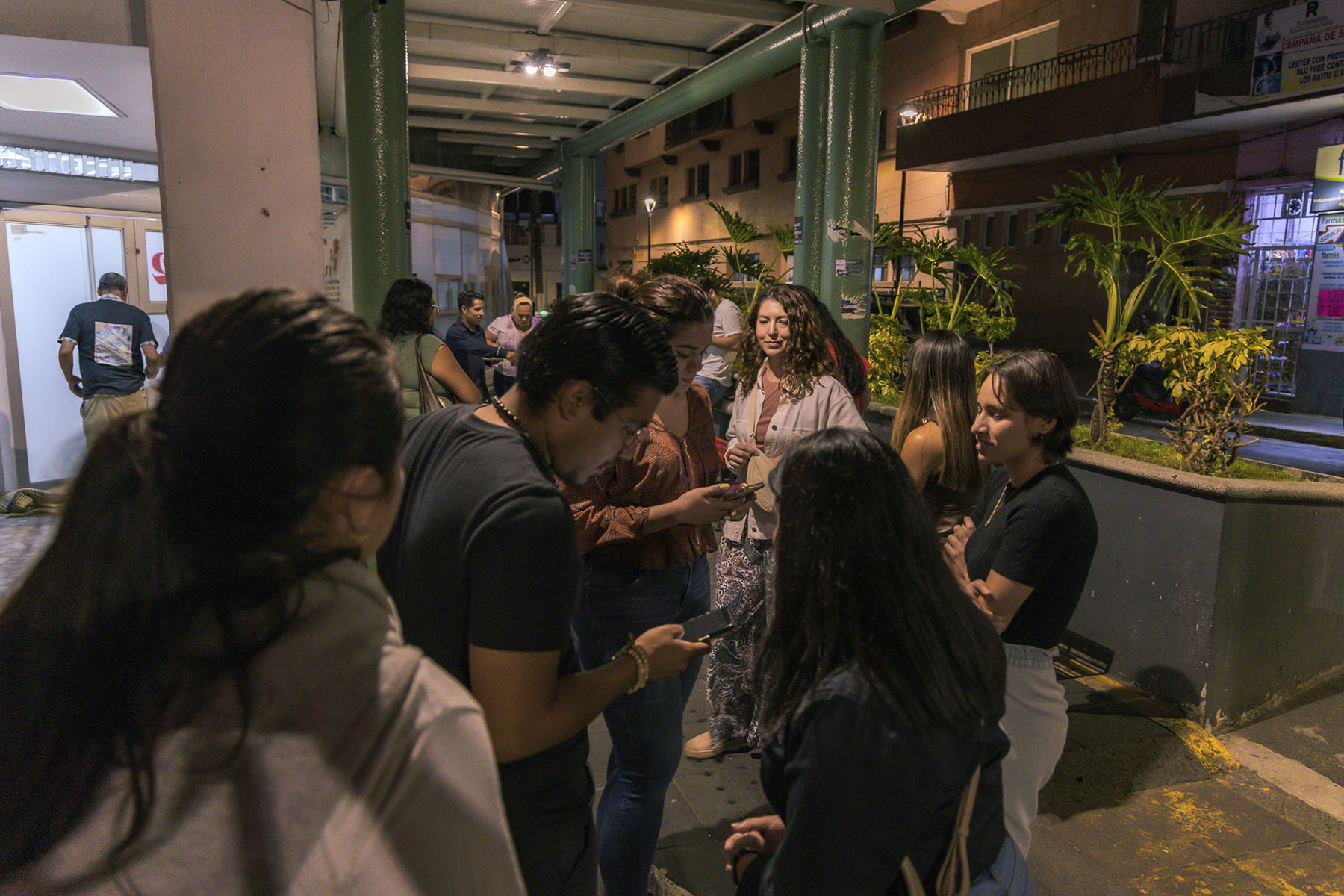 12 / 14 - Cristo de la Calle: Posgrados