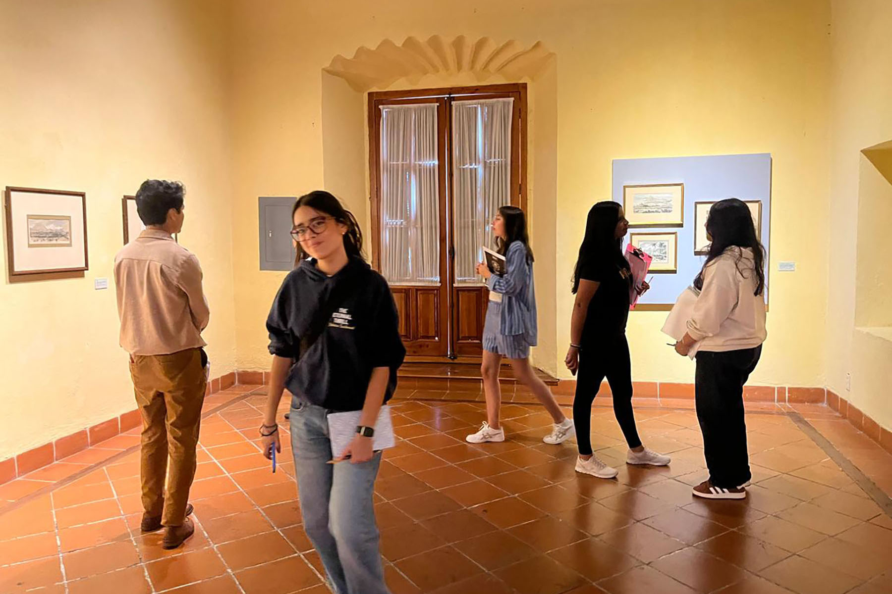 10 / 12 - Iniciamos con Creatividad y Arte una Nueva Generación en la Escuela de Diseño
