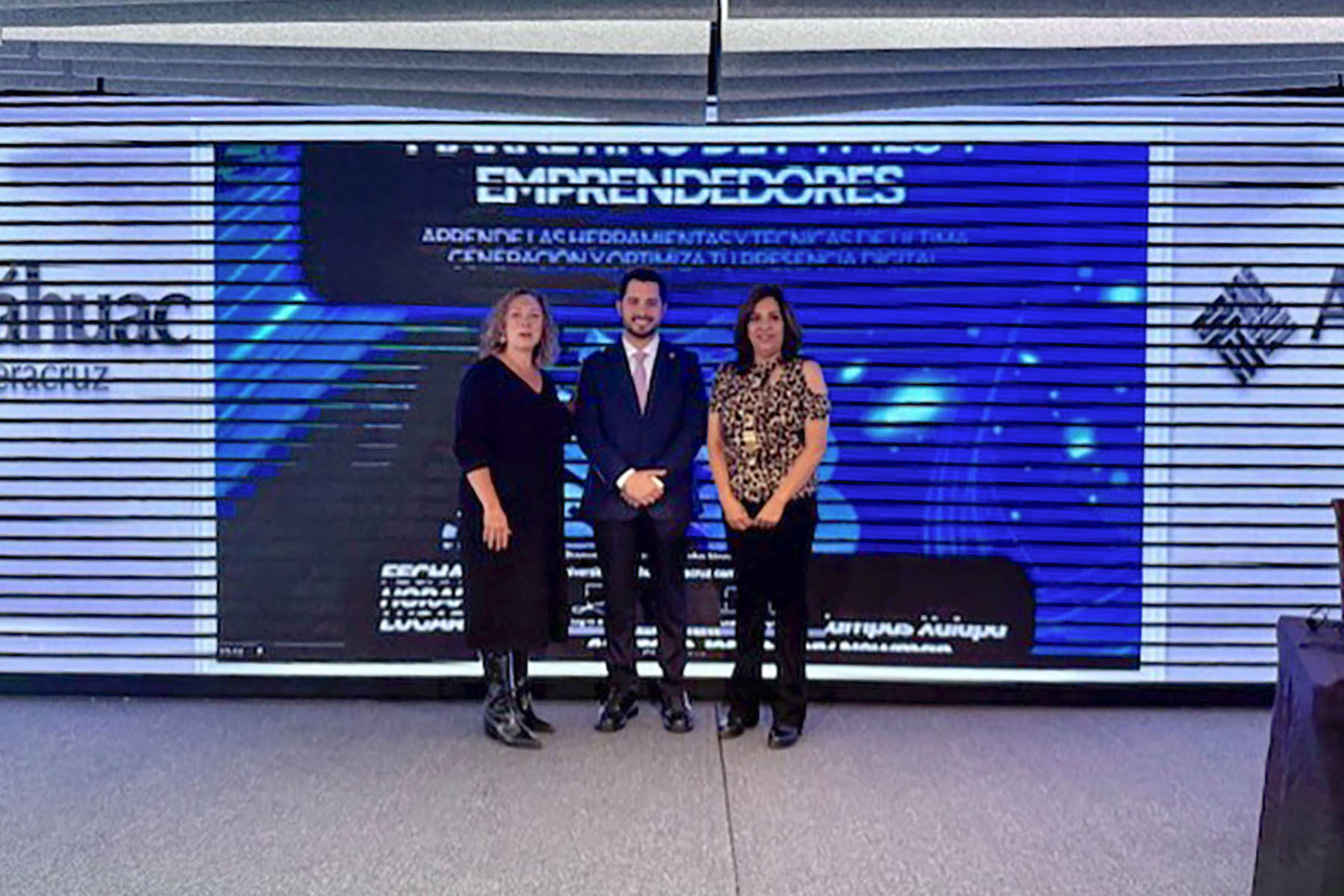 6 / 6 - Inteligencia Artificial Generativa: Potencializando el Marketing de PYMES y Emprendedores