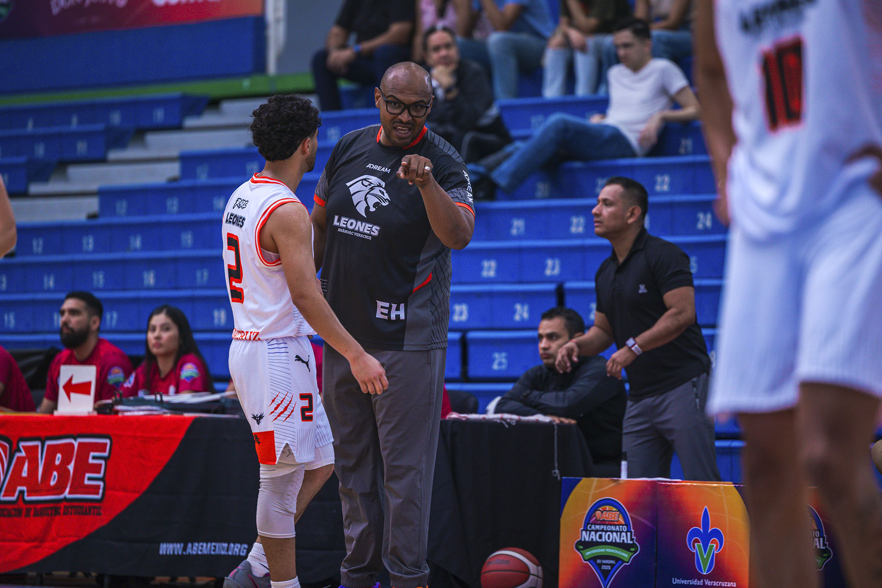 5 / 6 - Leones se Alista para Debutar en la División I de la Liga ABE