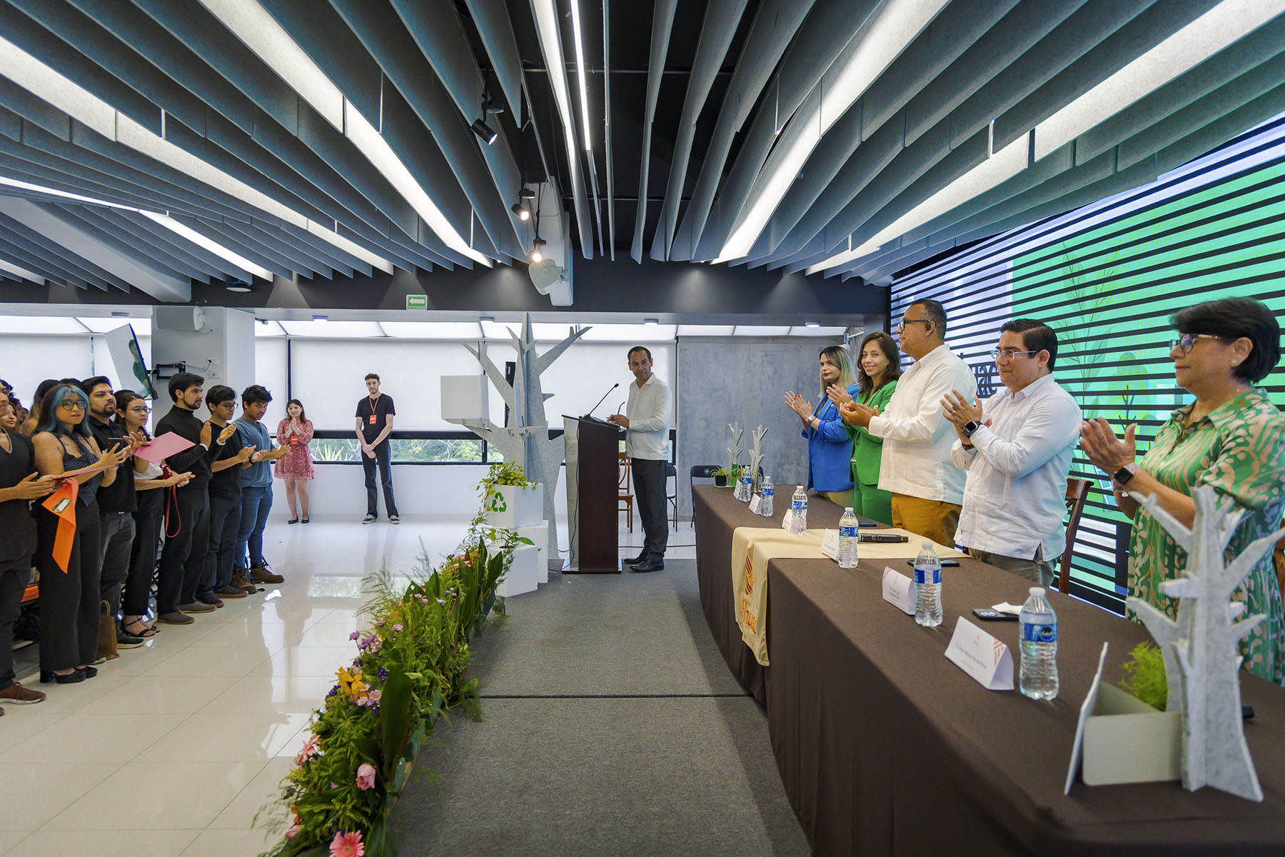 10 / 12 - 9.ª Feria Internacional del Libro Anáhuac Veracruz (FILAV)
