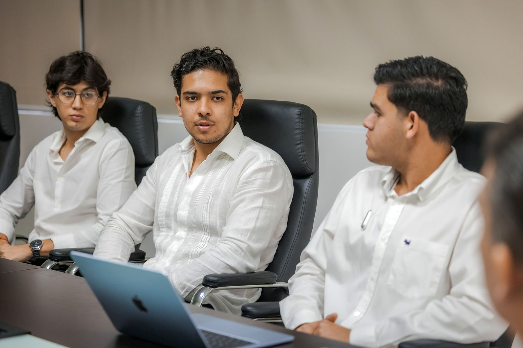 10 / 12 - Desde México a Irlanda: Emprendedores se Suman al Programa Global de Google