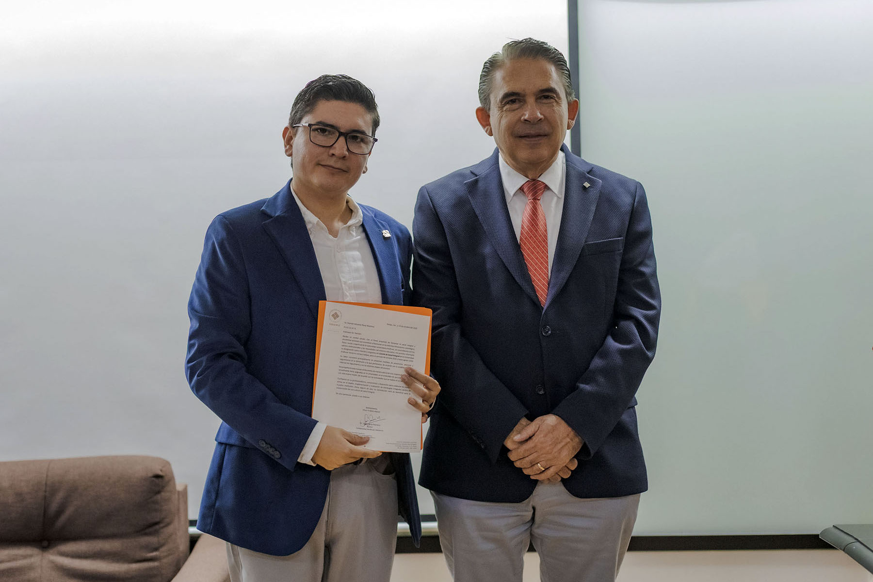 9 / 14 - Comité del Modelo de Salud Integral: Entrega de Nombramientos 9 / 14 - Comité del Modelo de Salud Integral: Entrega de Nombramientos