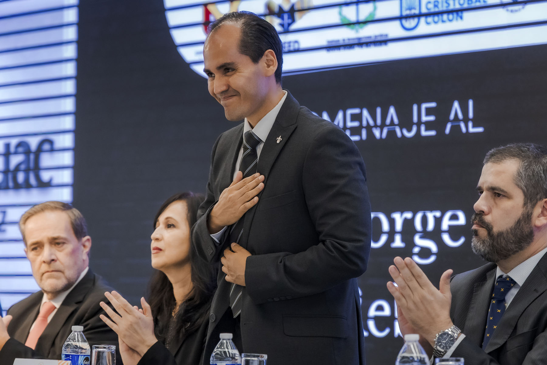 8 / 24 - Homenaje al Ministro Jorge Mario Pardo Rebolledo