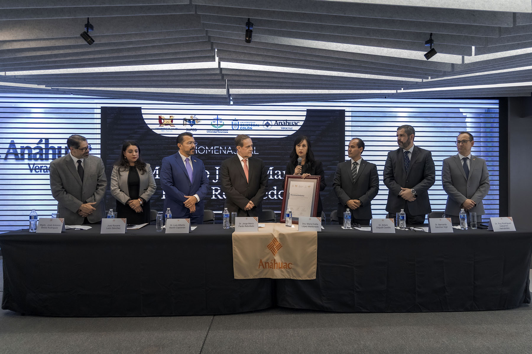15 / 24 - Homenaje al Ministro Jorge Mario Pardo Rebolledo