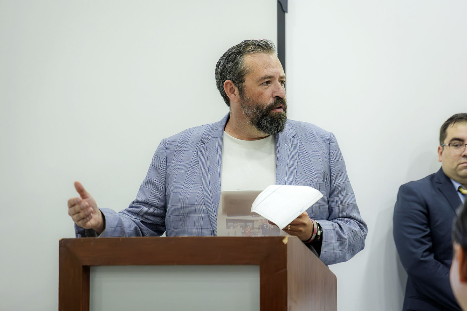 5 / 16 - Instauración de los Nuevos Salones de Posgrado y Educación Continua