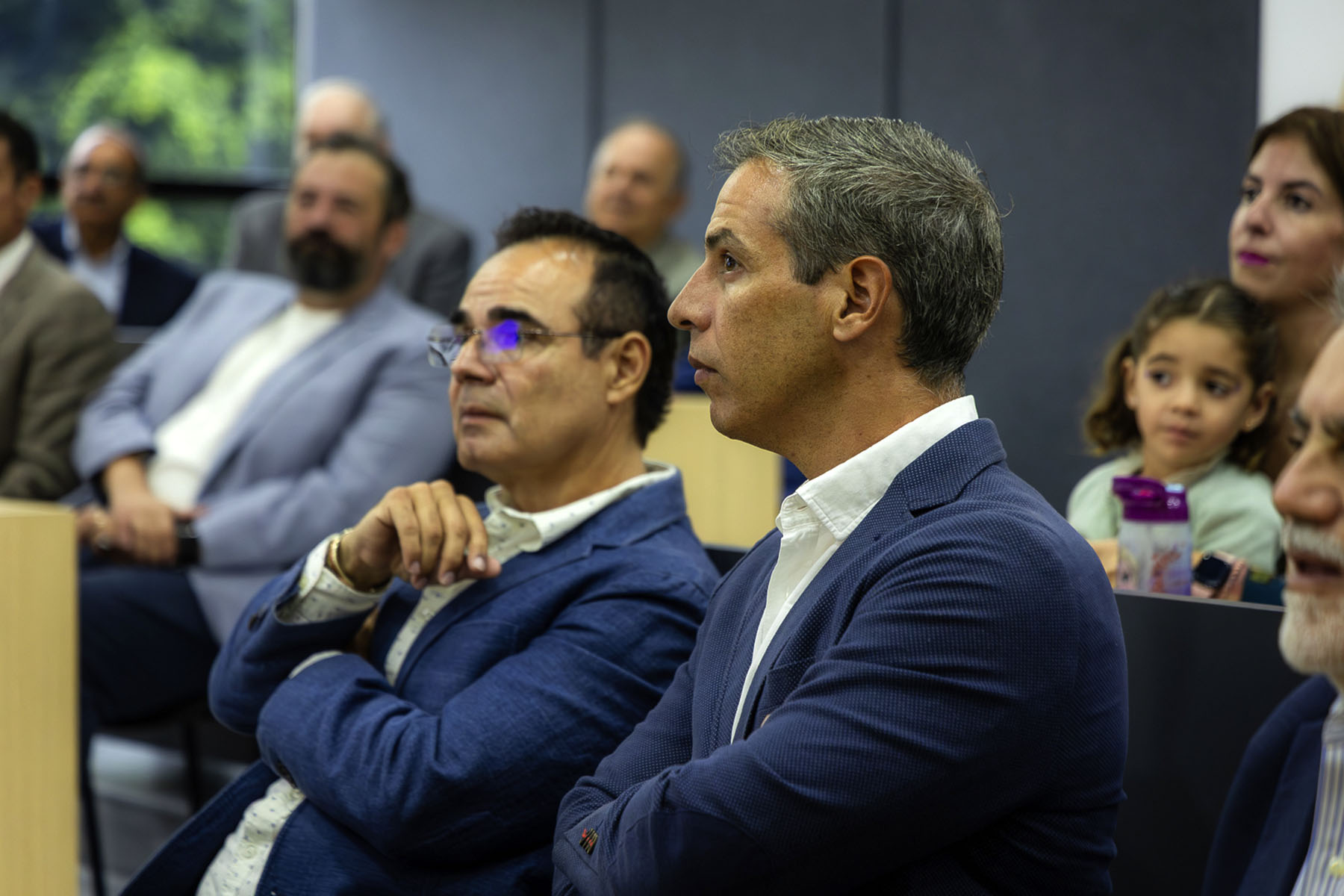 12 / 16 - Instauración de los Nuevos Salones de Posgrado y Educación Continua