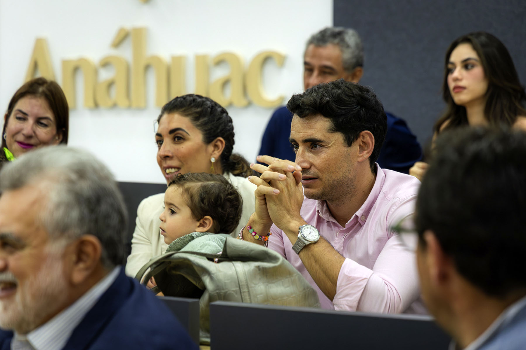 13 / 16 - Instauración de los Nuevos Salones de Posgrado y Educación Continua