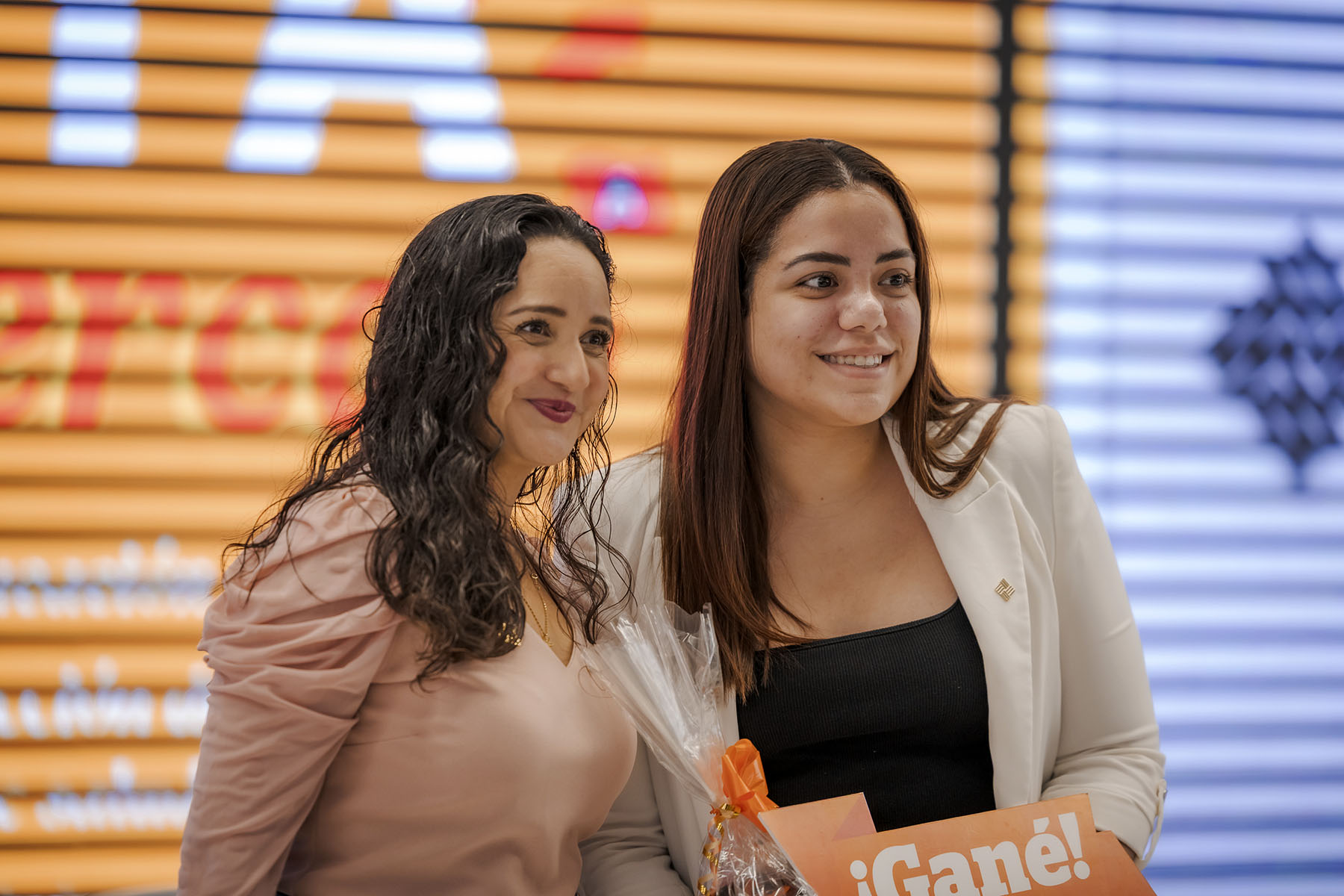 26 / 68 - La Meta Está Cerca: Clausura de Maestrías y Diplomado