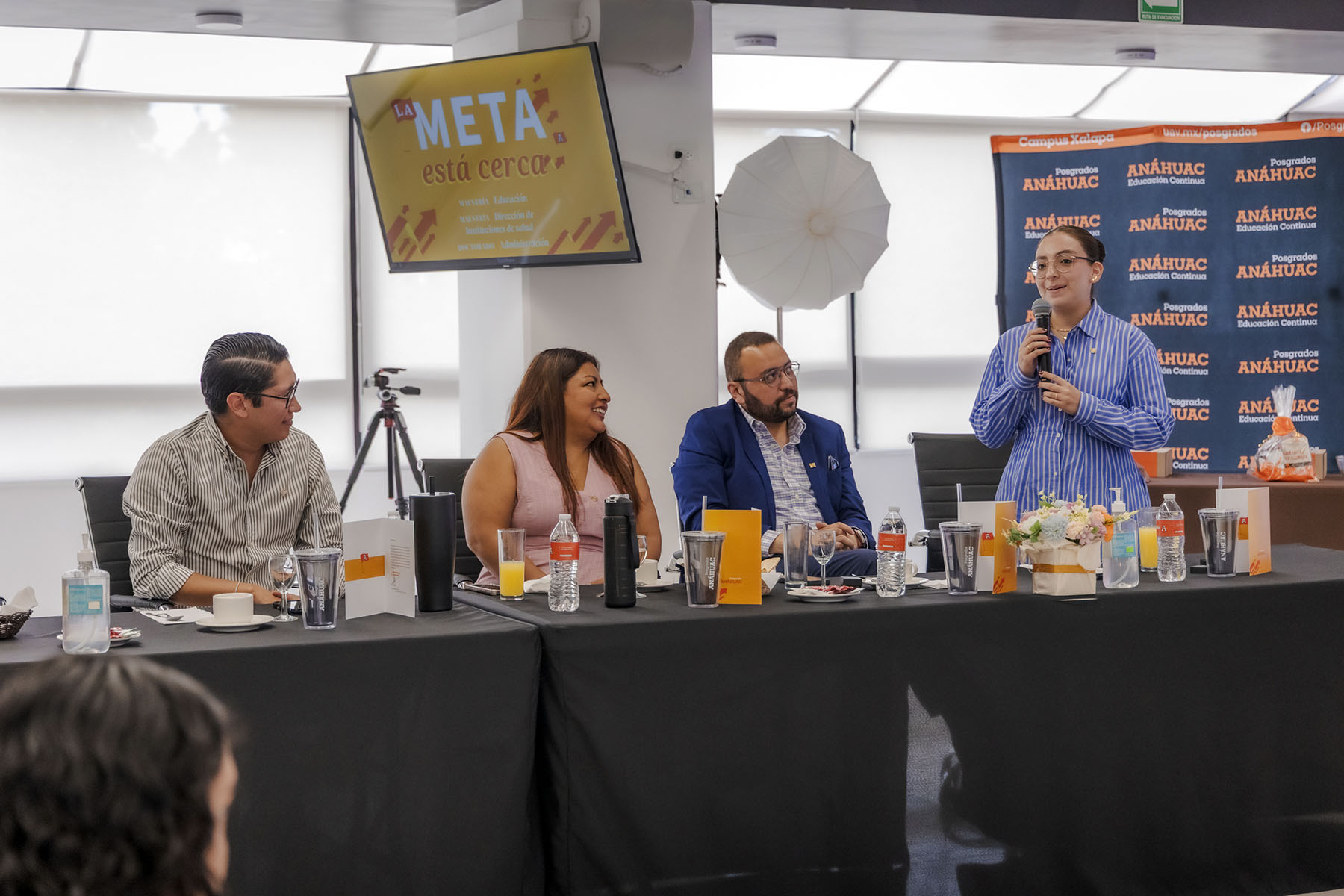 22 / 68 - La Meta Está Cerca: Clausura de Maestrías y Diplomado
