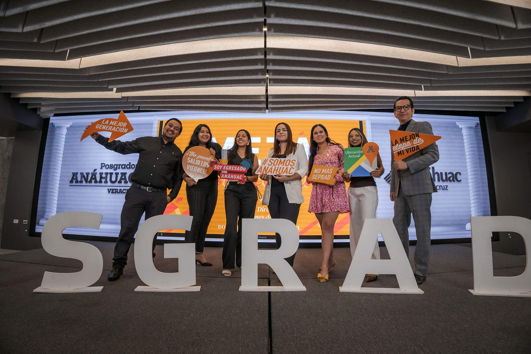 48 / 68 - La Meta Está Cerca: Clausura de Maestrías y Diplomado