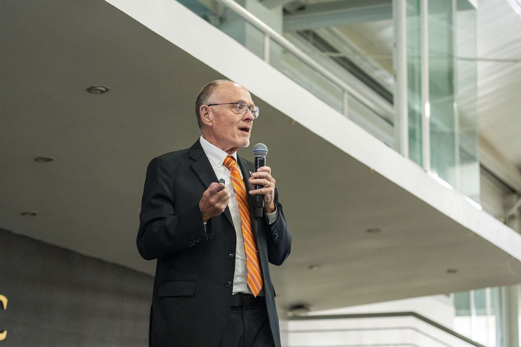 48 / 135 - Día Dos 48 / 135 - Día Dos