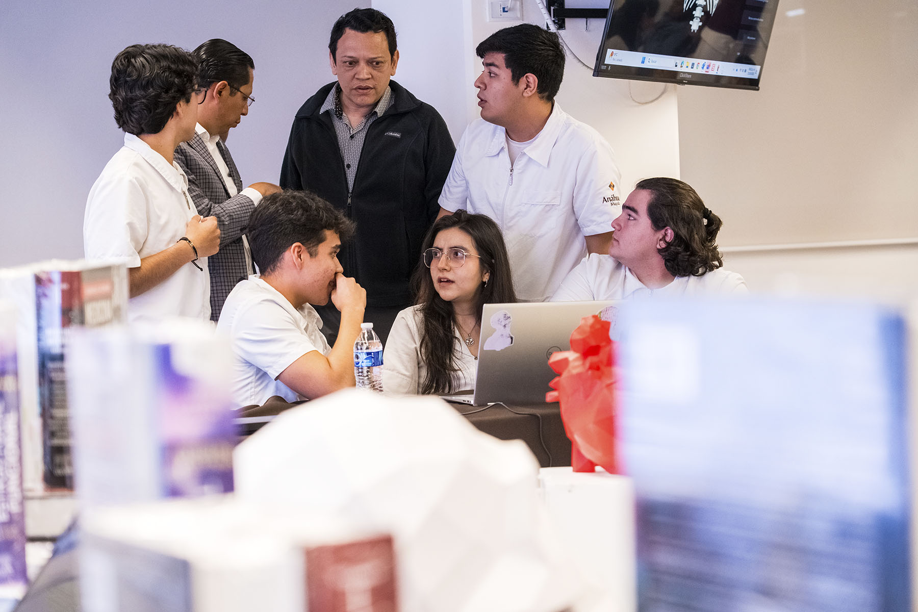 84 / 135 - Día Dos 84 / 135 - Día Dos