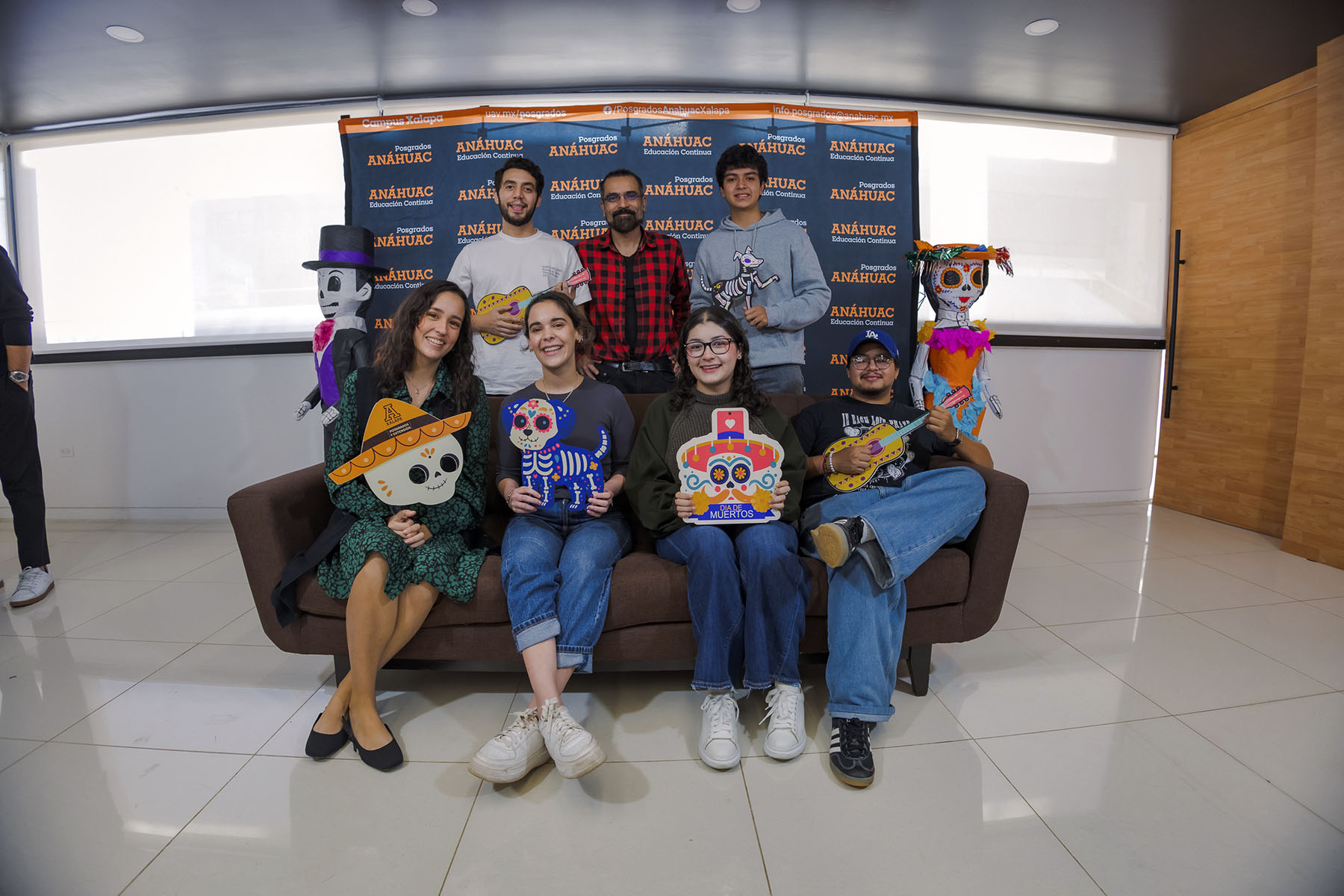 42 / 50 - Festín de Día de muertos Posgrados 42 / 50 - Festín de Día de muertos Posgrados