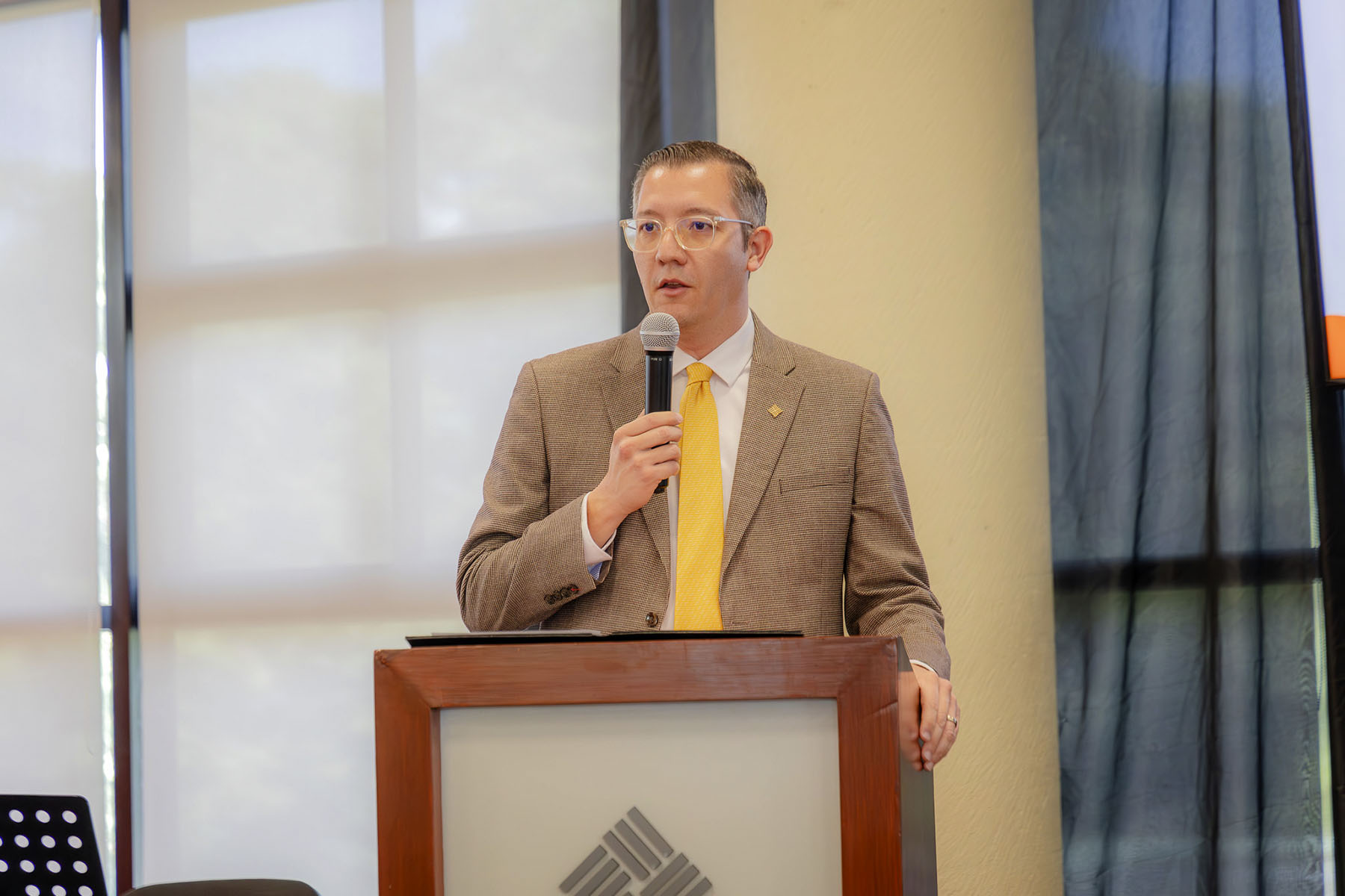 11 / 40 - Homenaje al Dr. Leonardo Verduzco Rodríguez en el Marco del Día del Médico 11 / 40 - Homenaje al Dr. Leonardo Verduzco Rodríguez en el Marco del Día del Médico