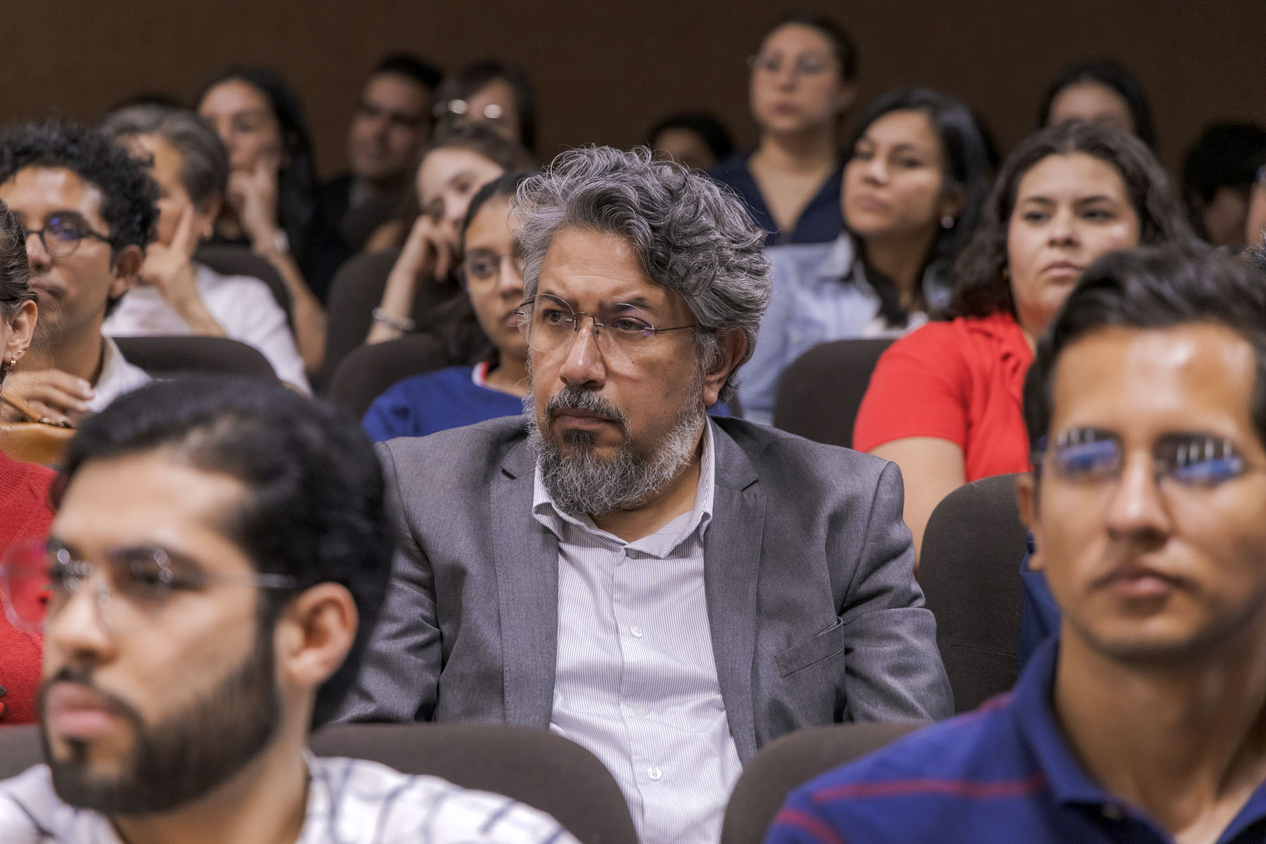 11 / 24 - Cátedra del Rector a Alumnos de Posgrado 11 / 24 - Cátedra del Rector a Alumnos de Posgrado