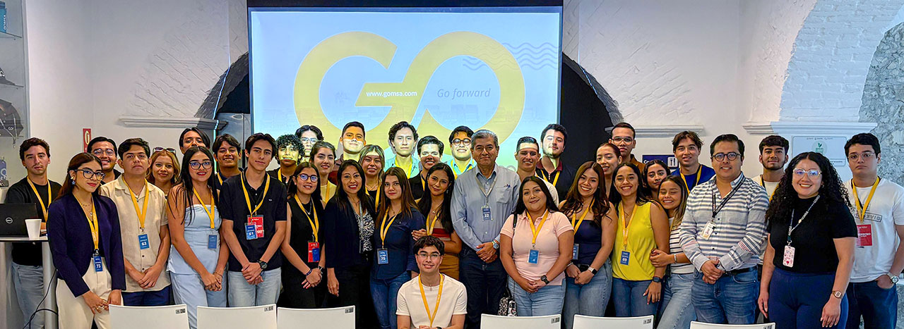 Visita Académica a la Empresa Aduanal GOMSA — Puerto de Veracruz
