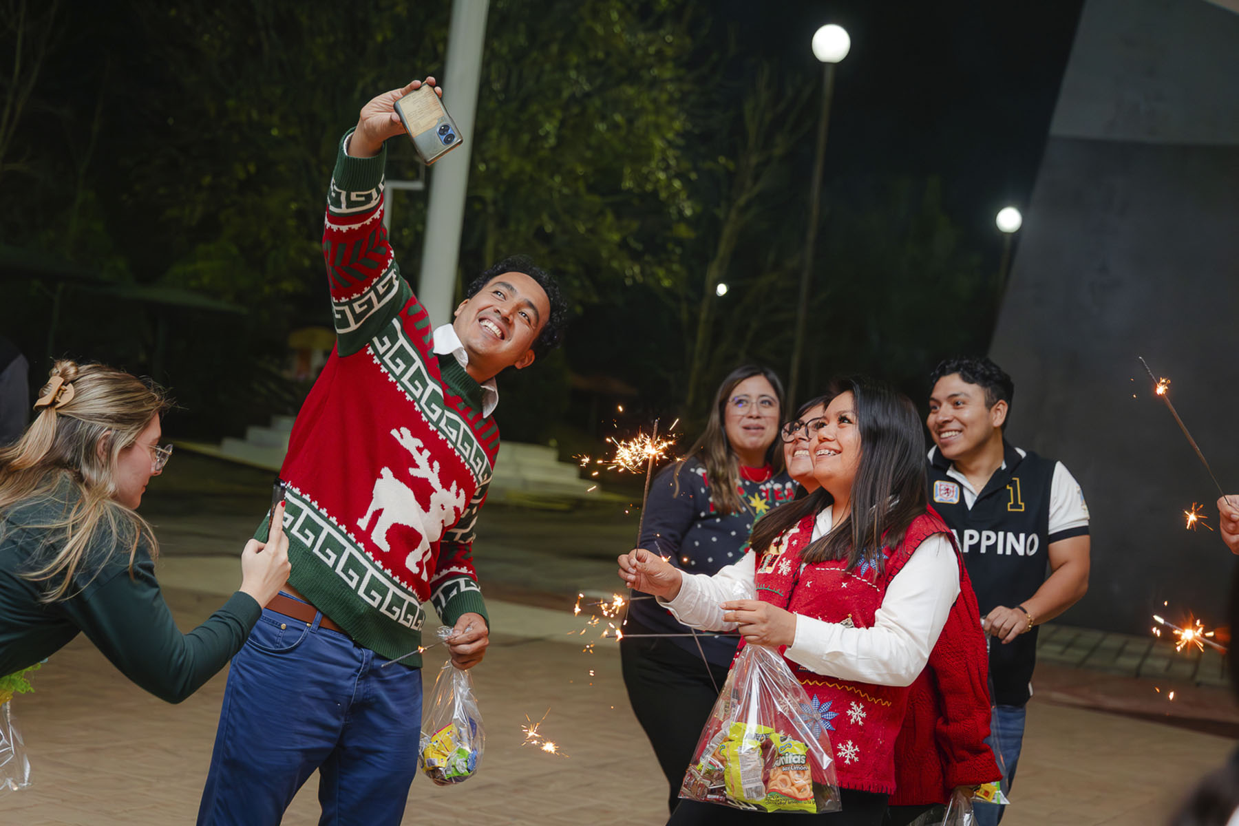 22 / 32 - Christmas Break de Posgrados 22 / 32 - Christmas Break de Posgrados