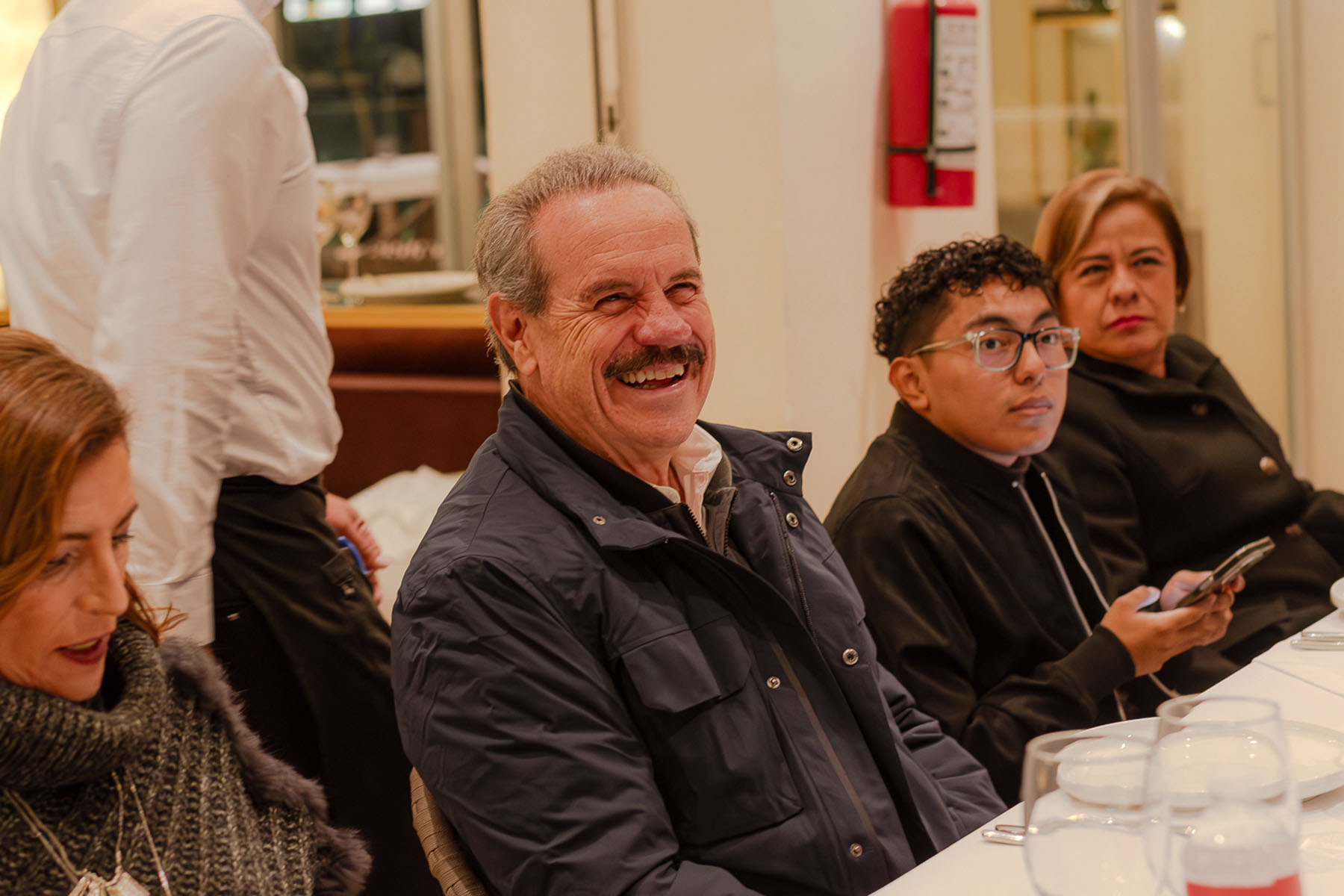 2 / 32 - Clausura del Curso en Cultura y Cata de Vinos Franceses 2 / 32 - Clausura del Curso en Cultura y Cata de Vinos Franceses