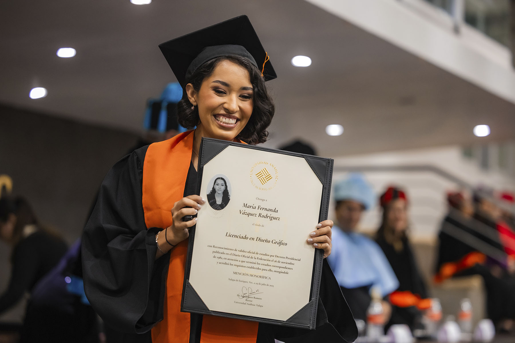 18 / 87 - Ceremonia Solemne de Conferimiento de Grado 18 / 87 - Ceremonia Solemne de Conferimiento de Grado