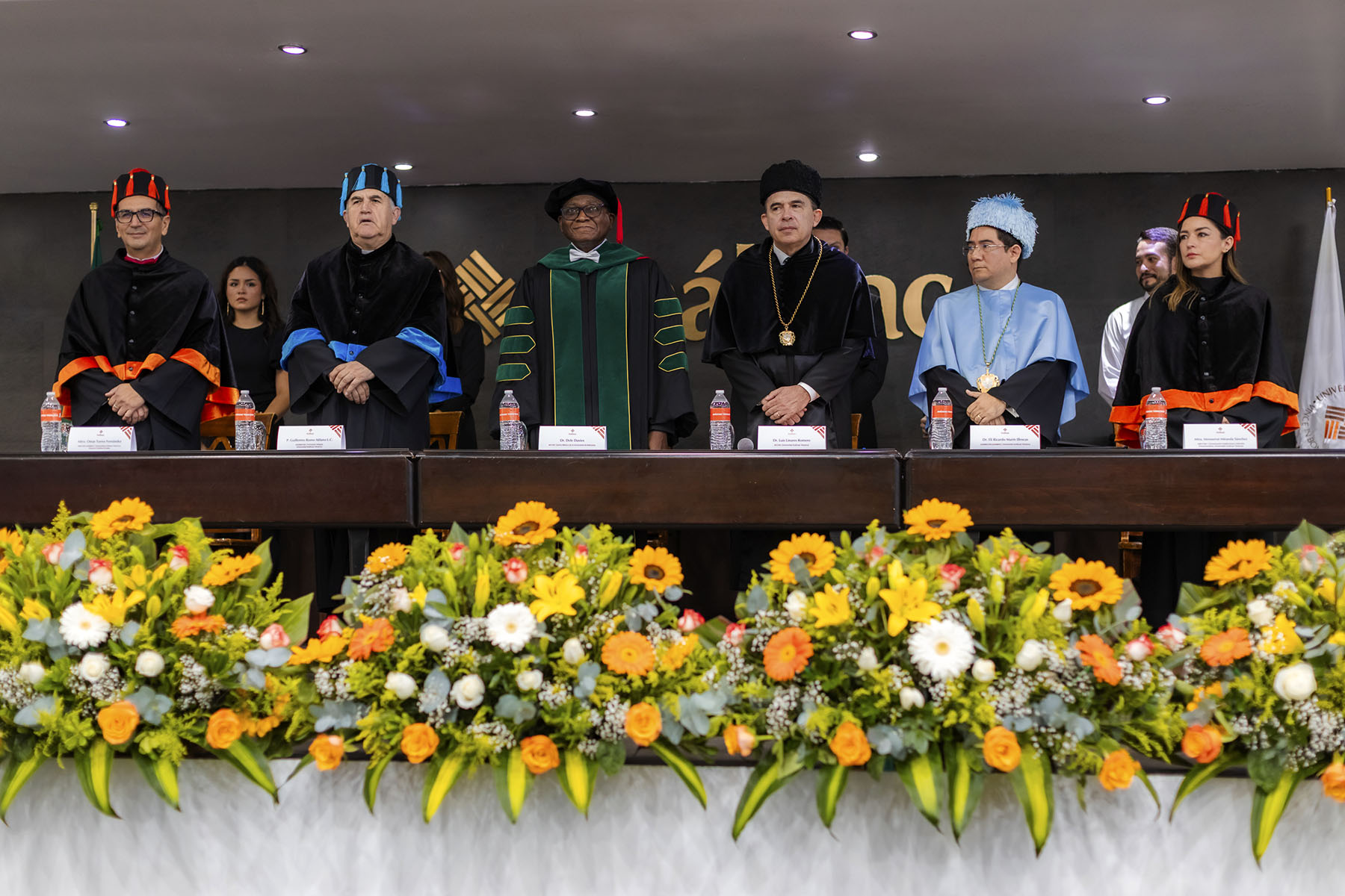 31 / 87 - Ceremonia Solemne de Conferimiento de Grado 31 / 87 - Ceremonia Solemne de Conferimiento de Grado