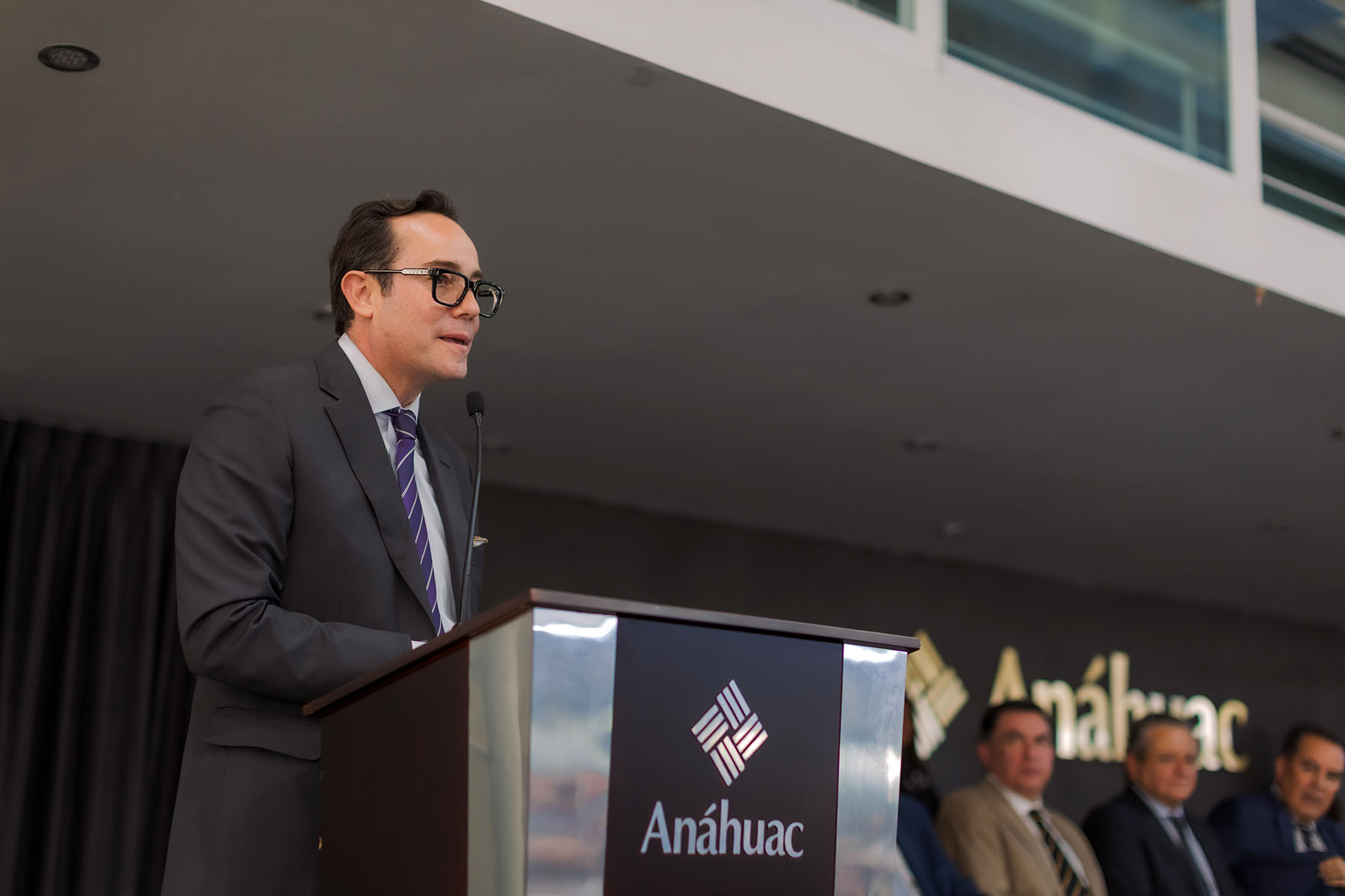 7 / 53 - La Excelencia que Trasciende: Entrega del Premio Excellentia Aurea en el Campus Xalapa 7 / 53 - La Excelencia que Trasciende: Entrega del Premio Excellentia Aurea en el Campus Xalapa