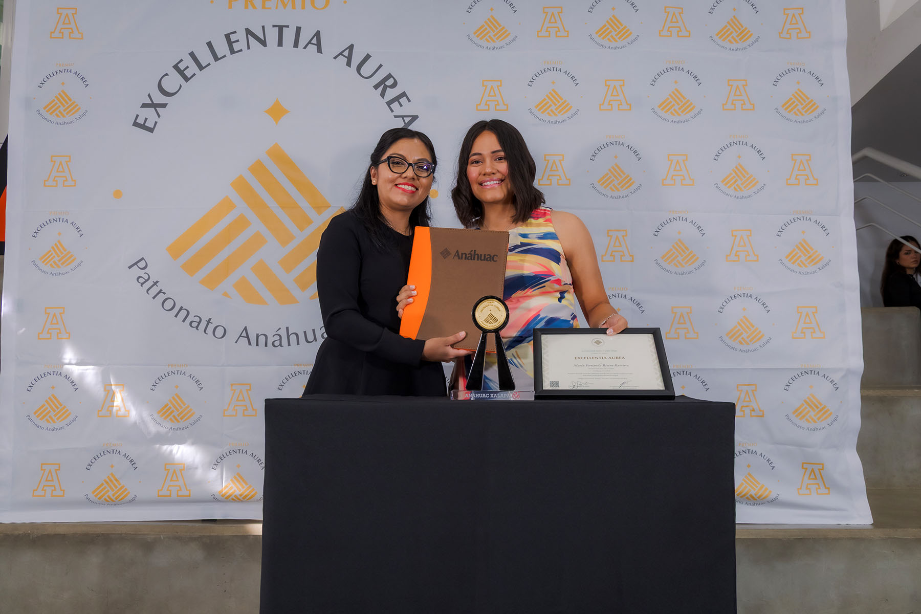 33 / 53 - La Excelencia que Trasciende: Entrega del Premio Excellentia Aurea en el Campus Xalapa 33 / 53 - La Excelencia que Trasciende: Entrega del Premio Excellentia Aurea en el Campus Xalapa