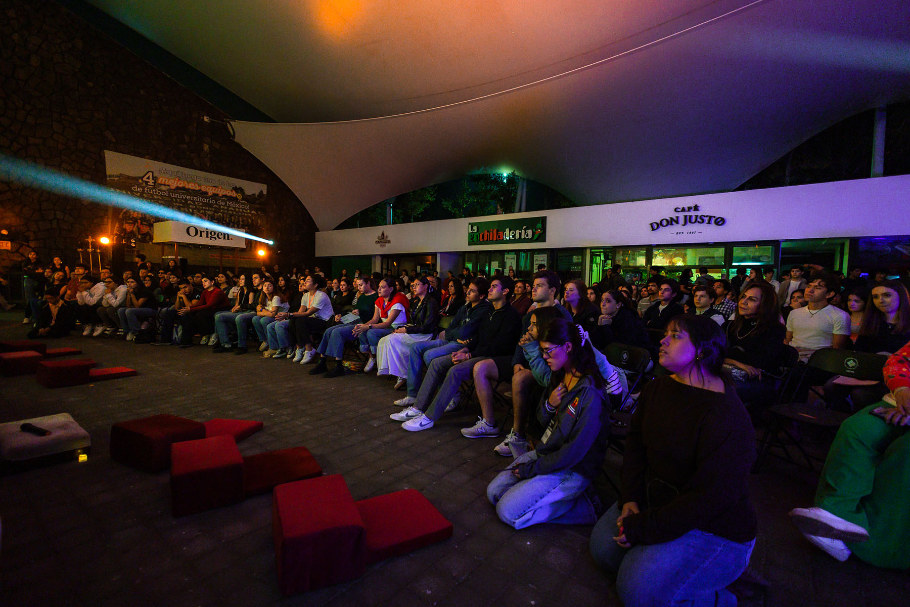 15 / 30 - Faith Fest: una Experiencia de Fe, Alegría y Formación Integral 15 / 30 - Faith Fest: una Experiencia de Fe, Alegría y Formación Integral