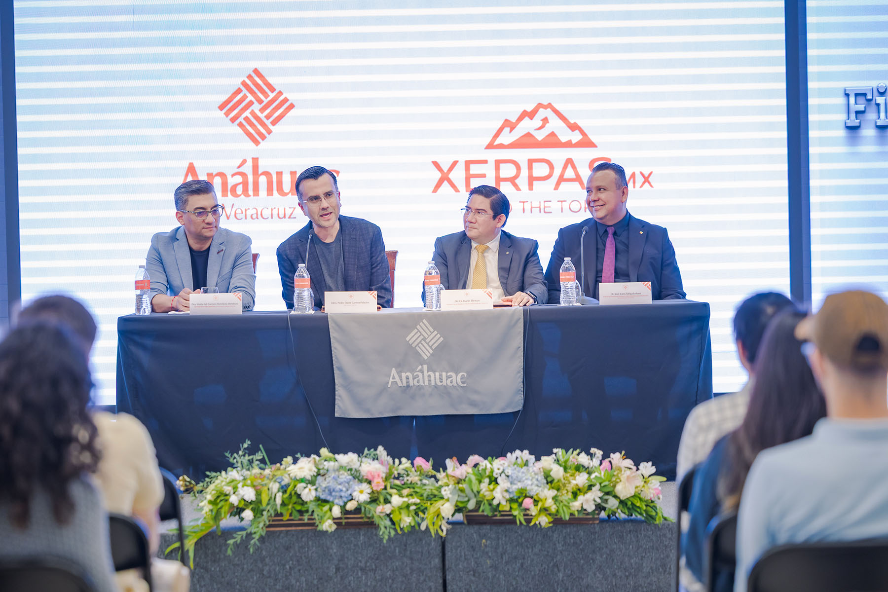 11 / 15 - Firma de Convenio de Colaboración con Xerpas MX 11 / 15 - Firma de Convenio de Colaboración con Xerpas MX