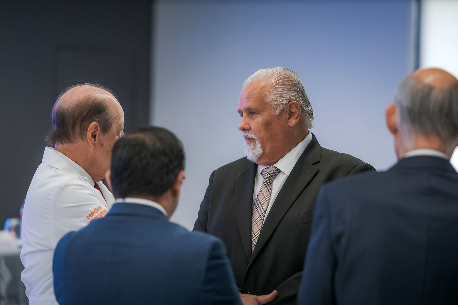 1 / 22 - Homenaje al Dr. Luis Manuel Flores Frías en el Marco del Día del Médico 1 / 22 - Homenaje al Dr. Luis Manuel Flores Frías en el Marco del Día del Médico