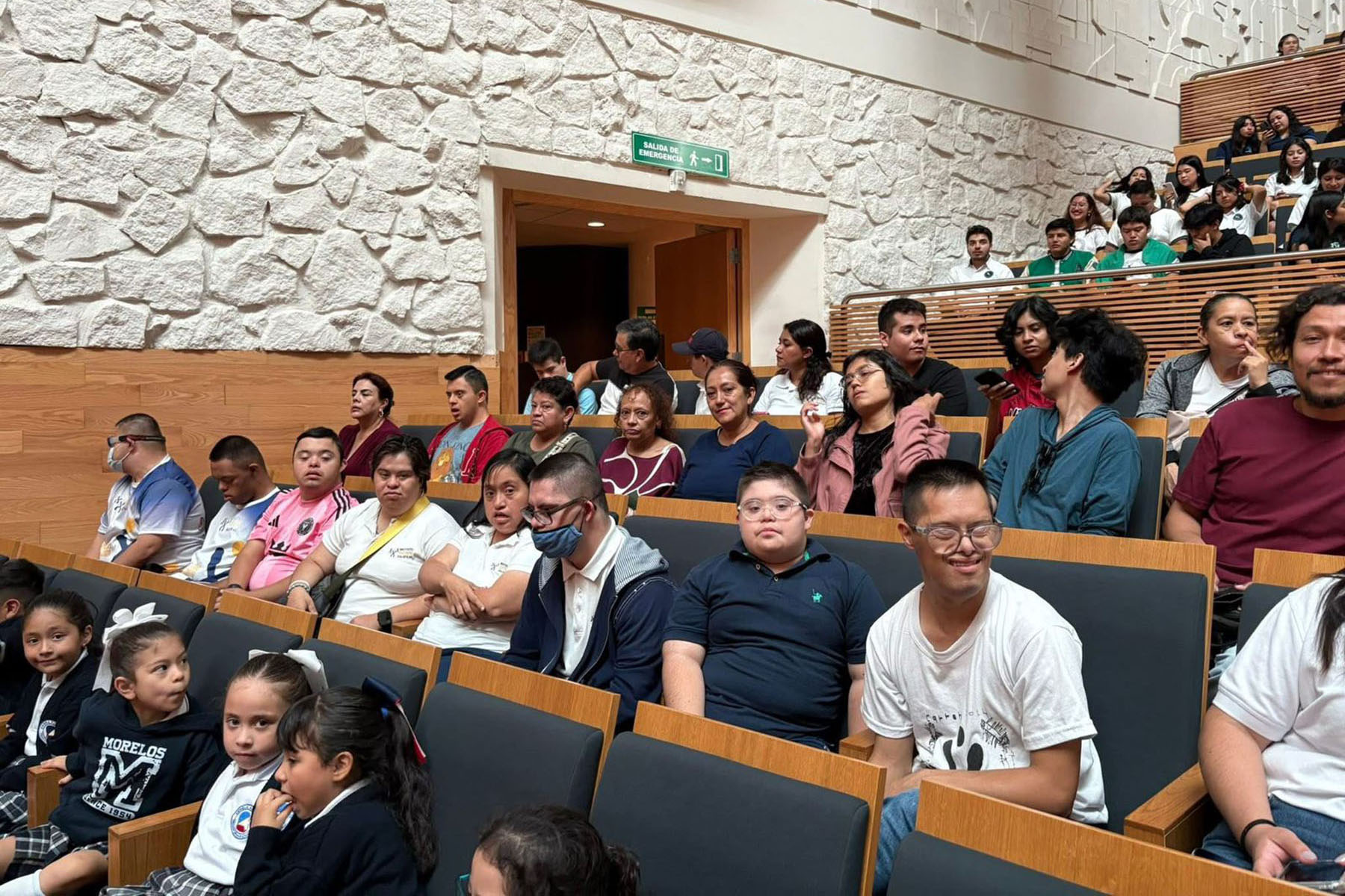 2 / 8 - La Fuerza de la Acción: Instituto Down Xalapa 2 / 8 - La Fuerza de la Acción: Instituto Down Xalapa