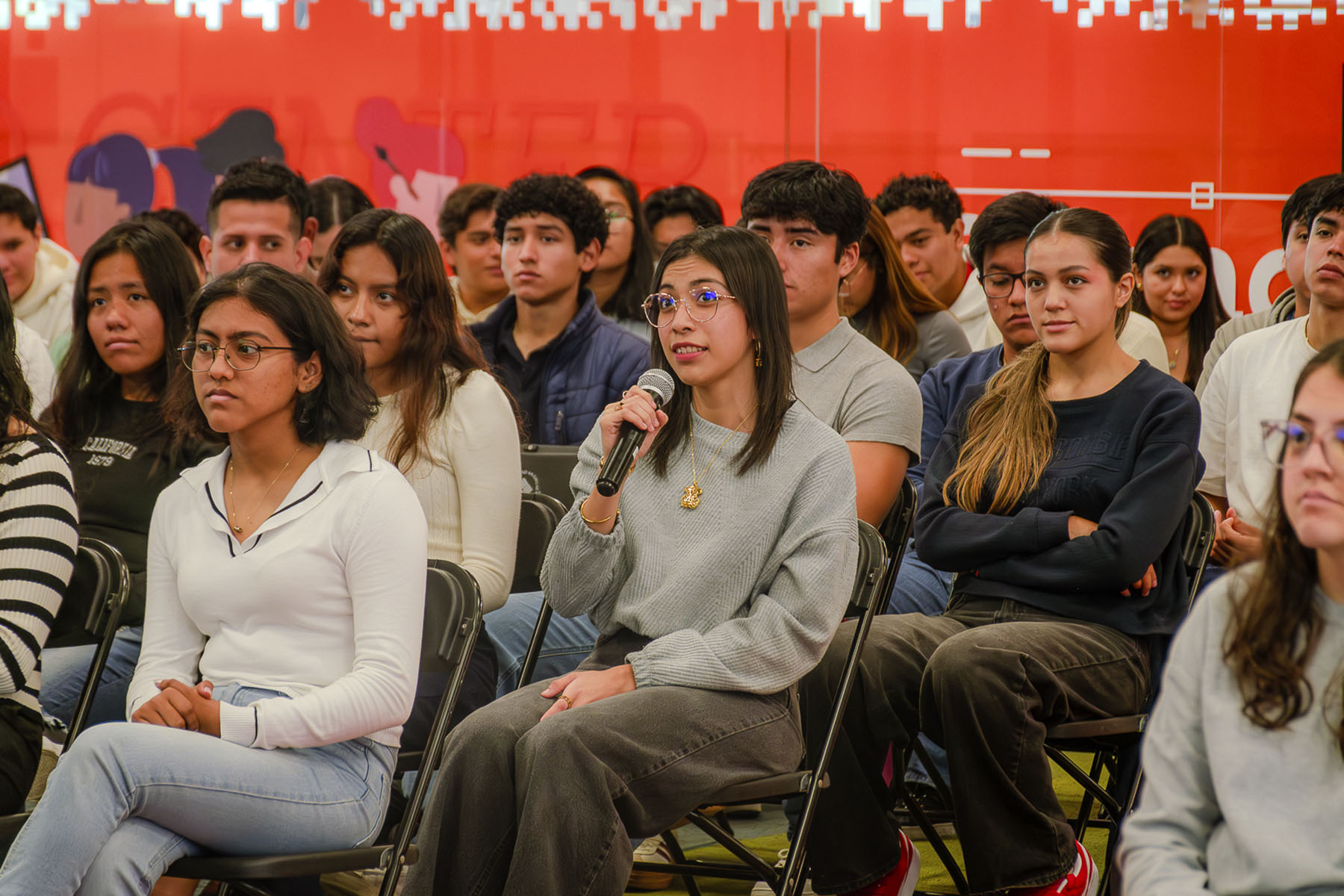 15 / 40 - Road2Work: Conecta a Más de 230 Estudiantes con el Mercado Laboral 15 / 40 - Road2Work: Conecta a Más de 230 Estudiantes con el Mercado Laboral