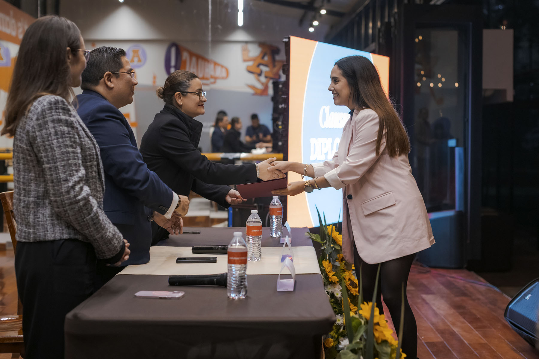 14 / 47 - Clausura de Diplomados 14 / 47 - Clausura de Diplomados