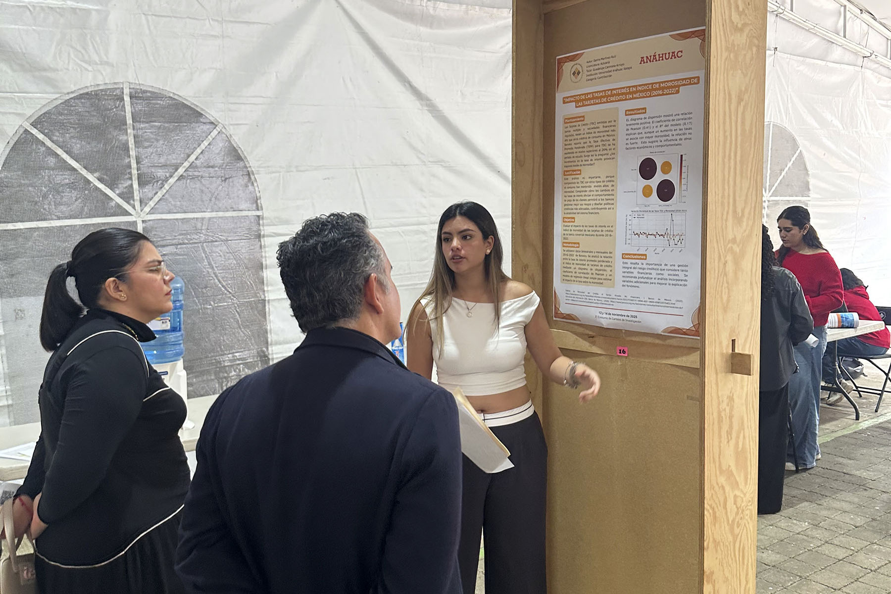 8 / 58 - 3.er Concurso de Carteles de Investigación 8 / 58 - 3.er Concurso de Carteles de Investigación