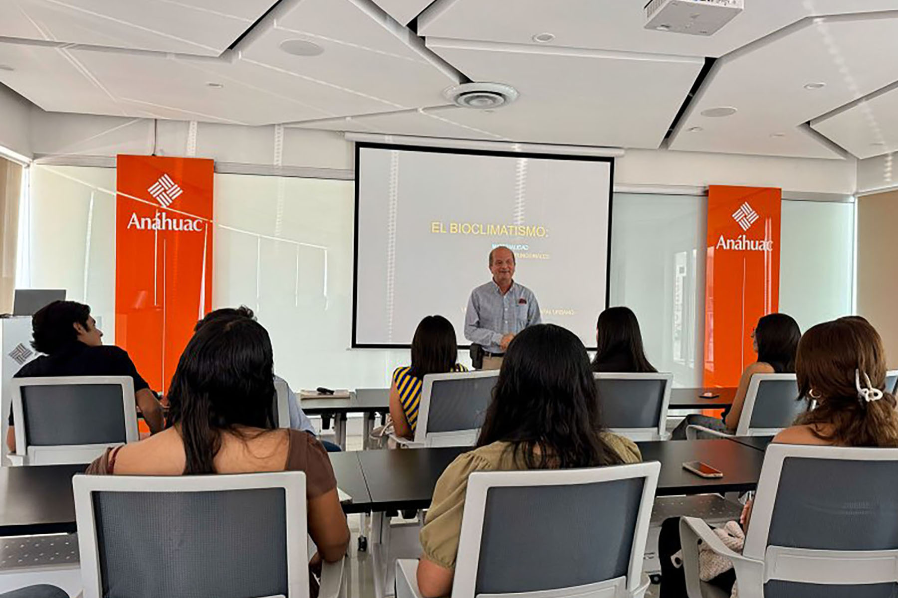 6 / 8 - Consejo Consultivo Académico de la Escuela de Arquitectura 6 / 8 - Consejo Consultivo Académico de la Escuela de Arquitectura