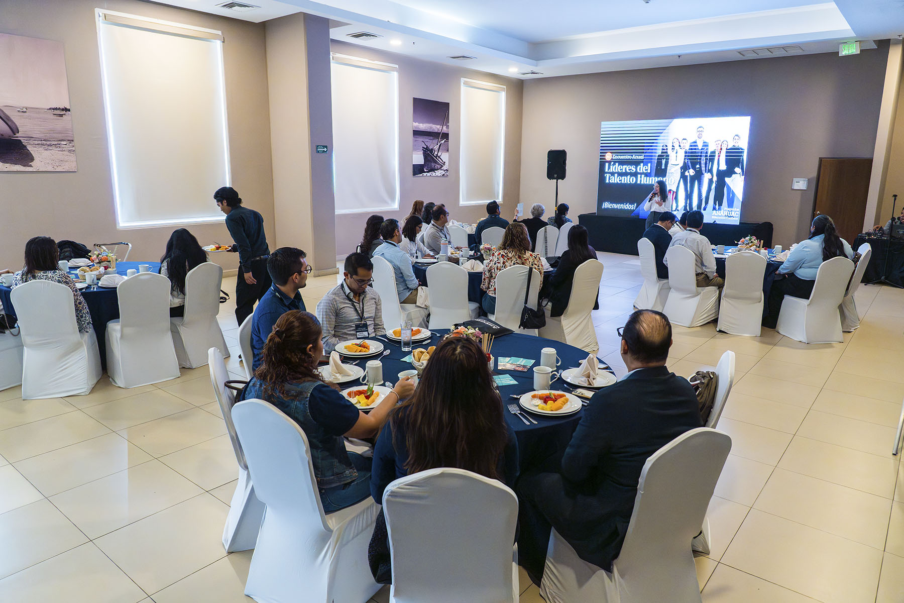 12 / 45 - Encuentro de Líderes del Talento Humano Veracruz 12 / 45 - Encuentro de Líderes del Talento Humano Veracruz
