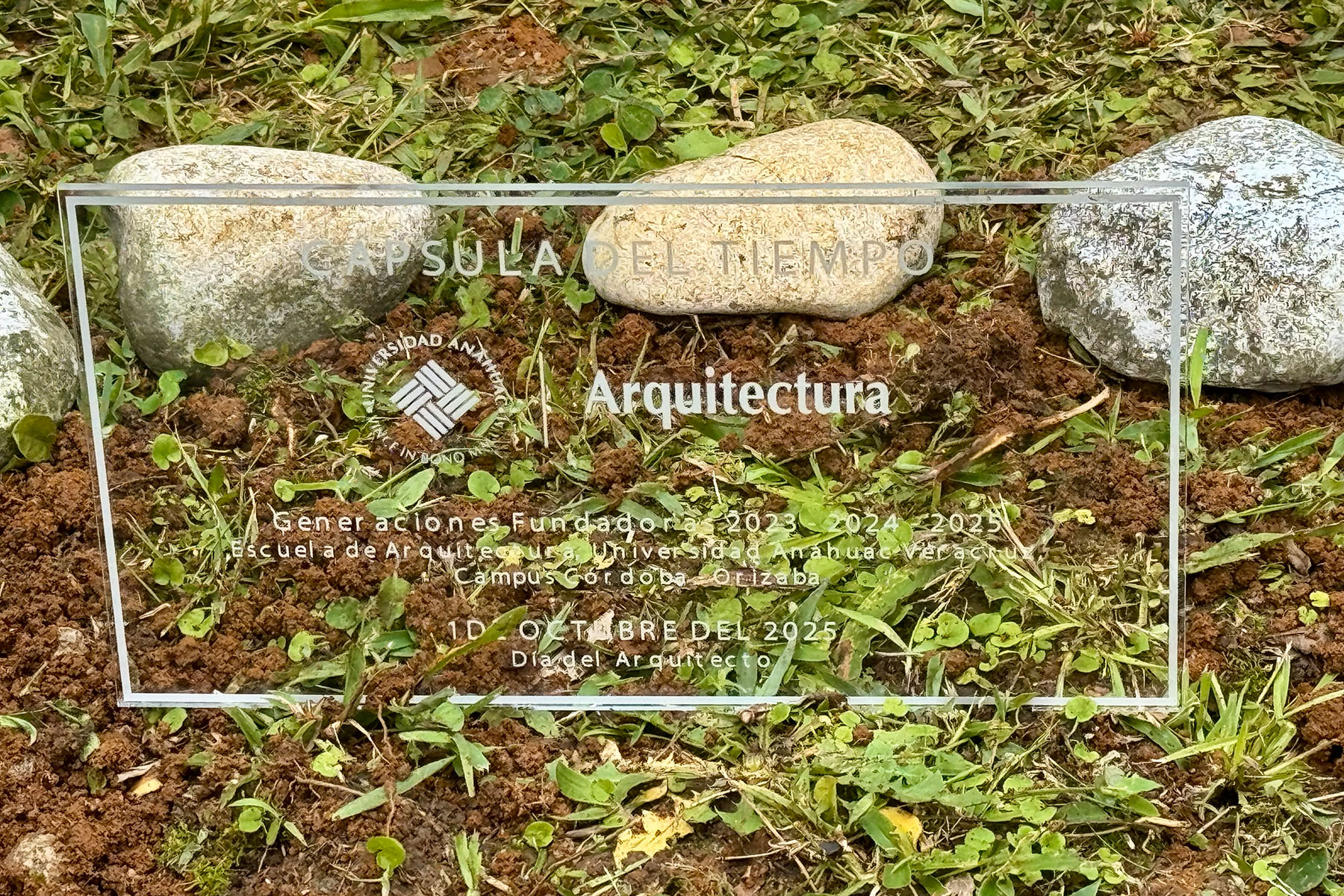 5 / 6 - Mirar al Futuro Desde el Presente: Cápsula del Tiempo de Estudiantes de Arquitectura 5 / 6 - Mirar al Futuro Desde el Presente: Cápsula del Tiempo de Estudiantes de Arquitectura