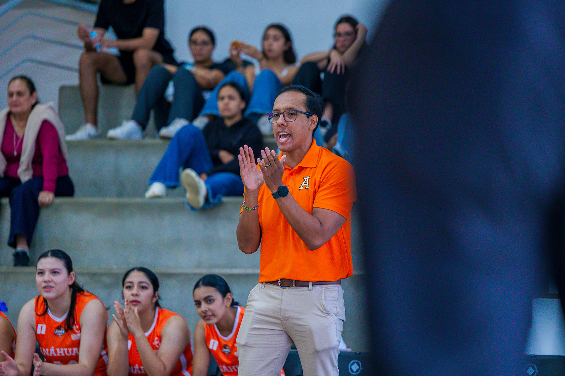 3 / 3 - Ricardo Sánchez Flores da un Giro de 180° al Equipo Femenil de Basquetbol 3 / 3 - Ricardo Sánchez Flores da un Giro de 180° al Equipo Femenil de Basquetbol