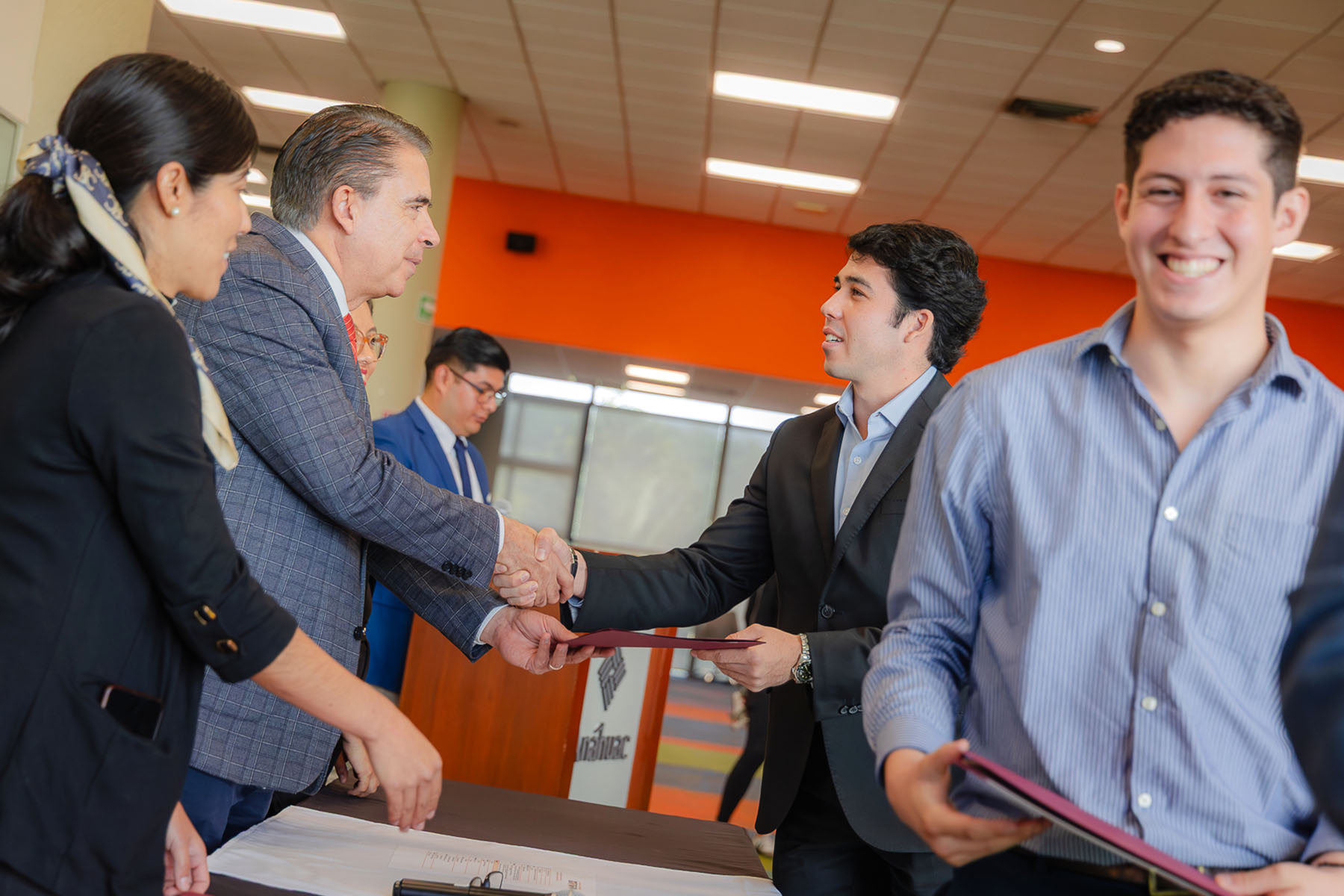 8 / 36 - Entrega de Reconocimientos a los Ganadores del 3.er Concurso de Carteles de 8 / 36 - Entrega de Reconocimientos a los Ganadores del 3.er Concurso de Carteles de