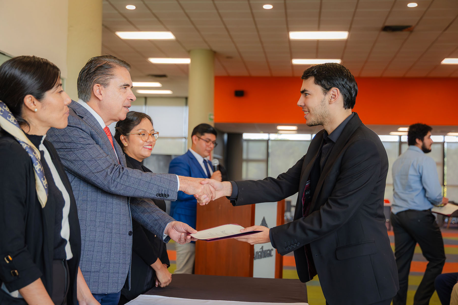 15 / 36 - Entrega de Reconocimientos a los Ganadores del 3.er Concurso de Carteles de 15 / 36 - Entrega de Reconocimientos a los Ganadores del 3.er Concurso de Carteles de