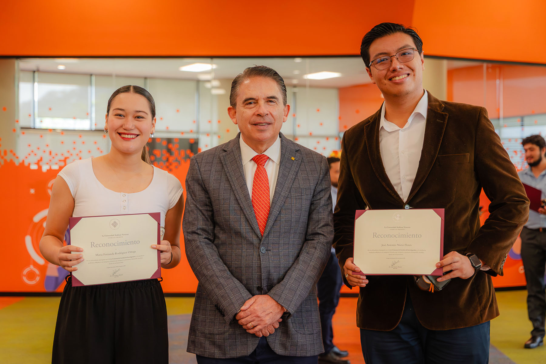 25 / 36 - Entrega de Reconocimientos a los Ganadores del 3.er Concurso de Carteles de 25 / 36 - Entrega de Reconocimientos a los Ganadores del 3.er Concurso de Carteles de