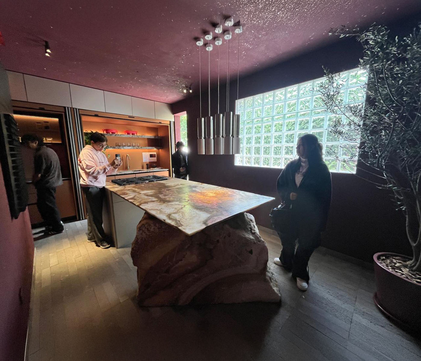 11 / 11 - Alumnos de Diseño Participan en Viaje Académico a Design Week México 11 / 11 - Alumnos de Diseño Participan en Viaje Académico a Design Week México