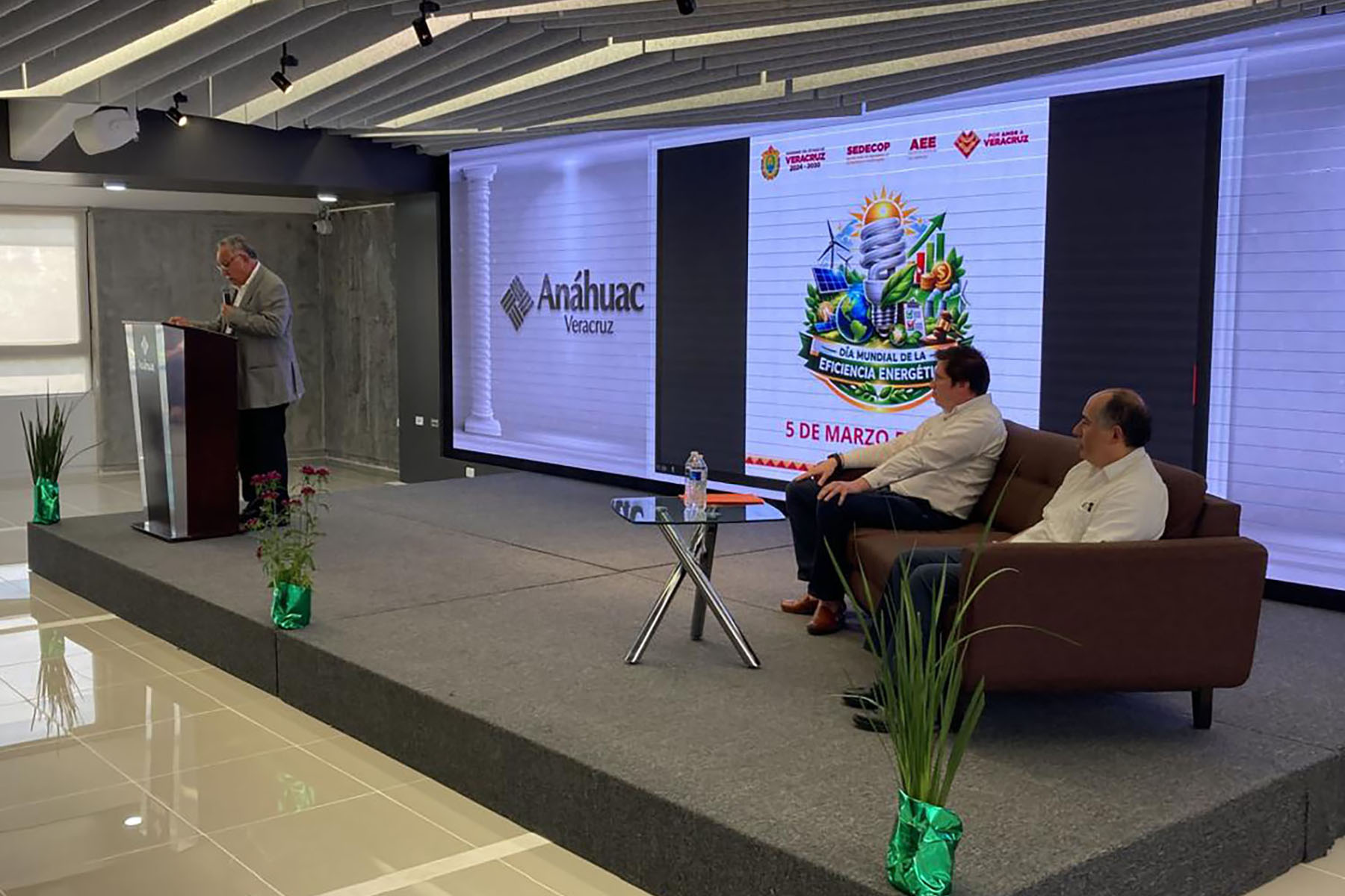 2 / 3 - Celebración del Día Mundial de la Eficiencia Energética 2 / 3 - Celebración del Día Mundial de la Eficiencia Energética