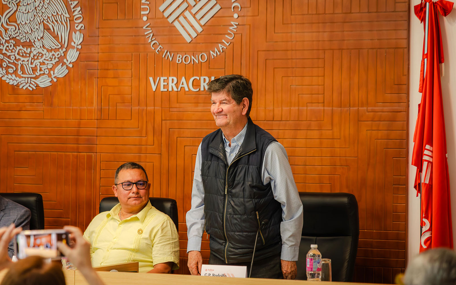 2 / 16 - Ceremonia de Firma de Convenio con CANACINTRA Córdoba 2 / 16 - Ceremonia de Firma de Convenio con CANACINTRA Córdoba