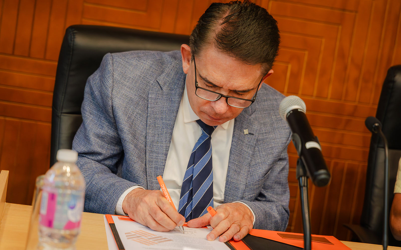 7 / 16 - Ceremonia de Firma de Convenio con CANACINTRA Córdoba 7 / 16 - Ceremonia de Firma de Convenio con CANACINTRA Córdoba