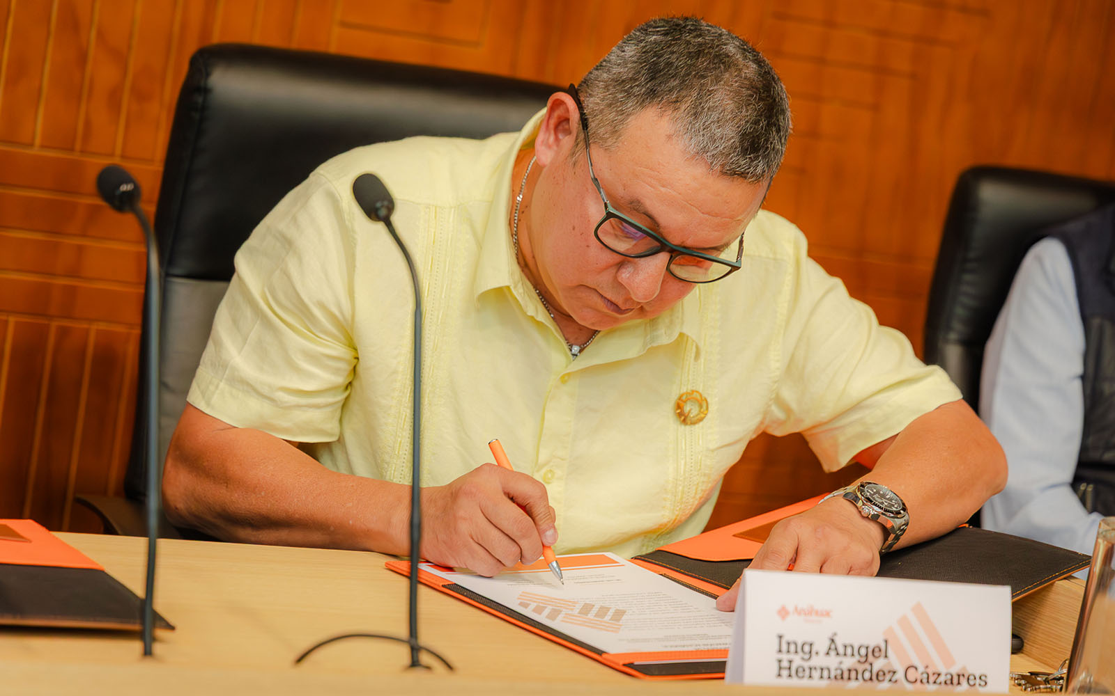 8 / 16 - Ceremonia de Firma de Convenio con CANACINTRA Córdoba 8 / 16 - Ceremonia de Firma de Convenio con CANACINTRA Córdoba