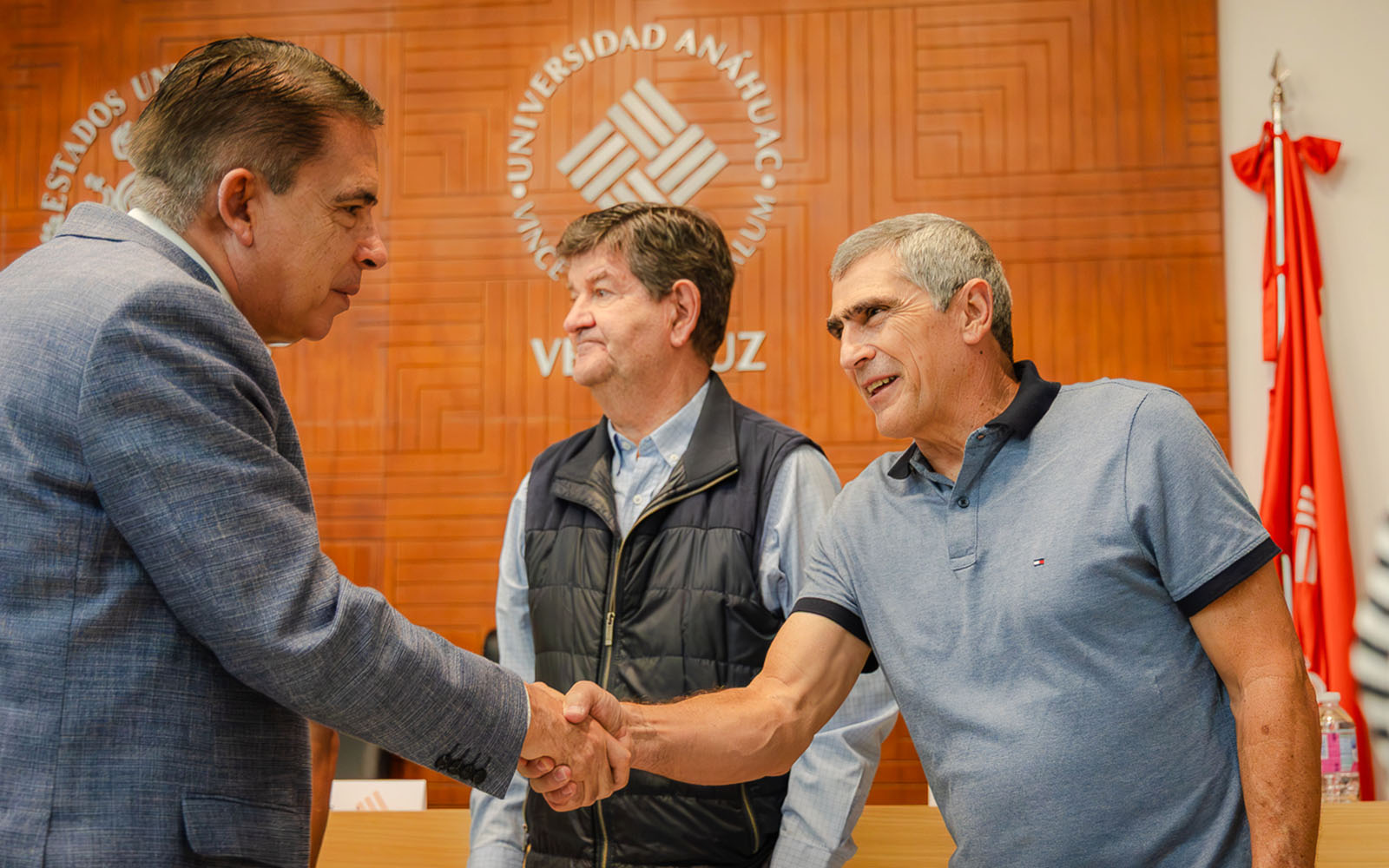 15 / 16 - Ceremonia de Firma de Convenio con CANACINTRA Córdoba 15 / 16 - Ceremonia de Firma de Convenio con CANACINTRA Córdoba